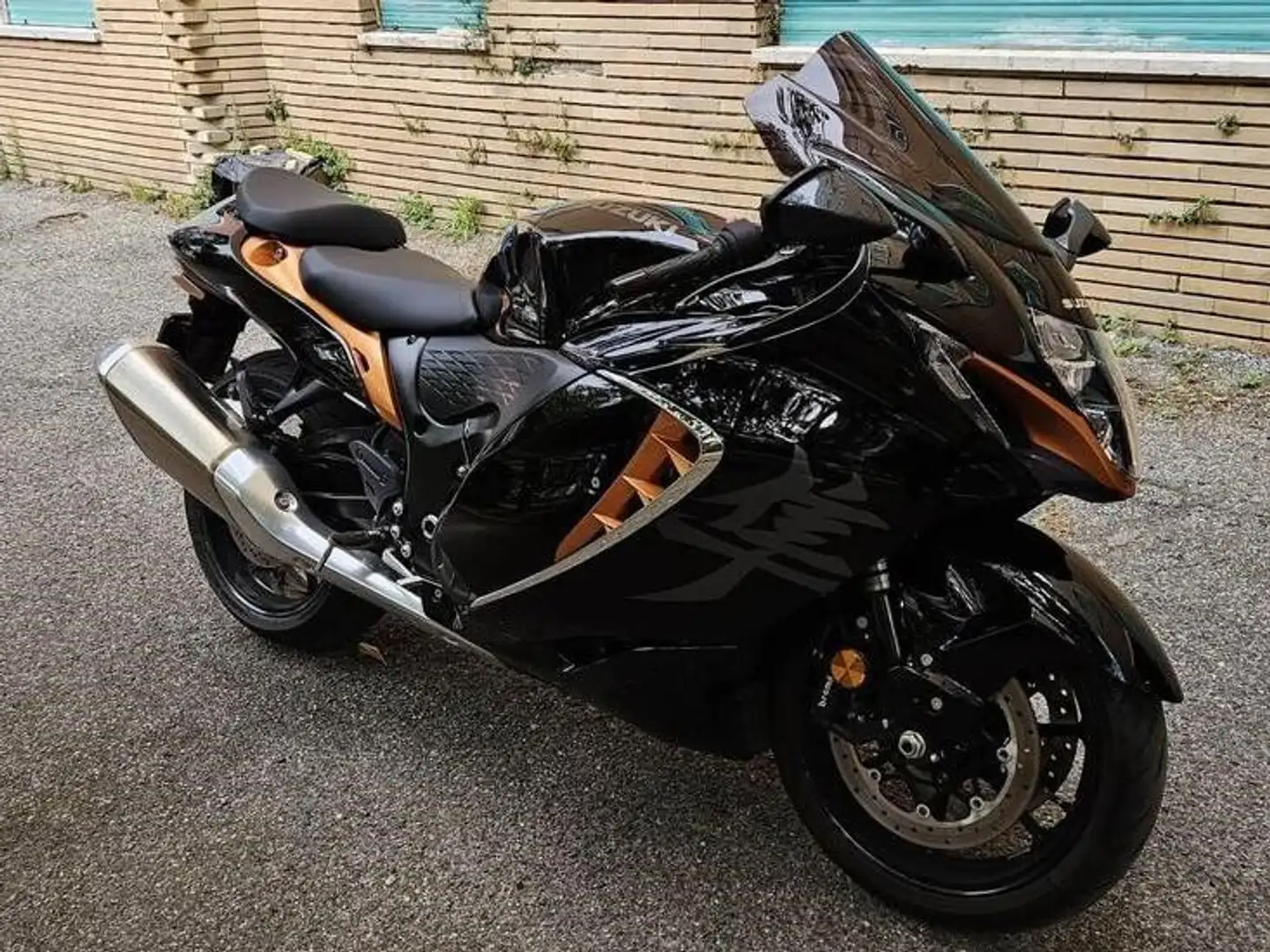Suzuki Hayabusa GSX 1300 R Zwart - 1