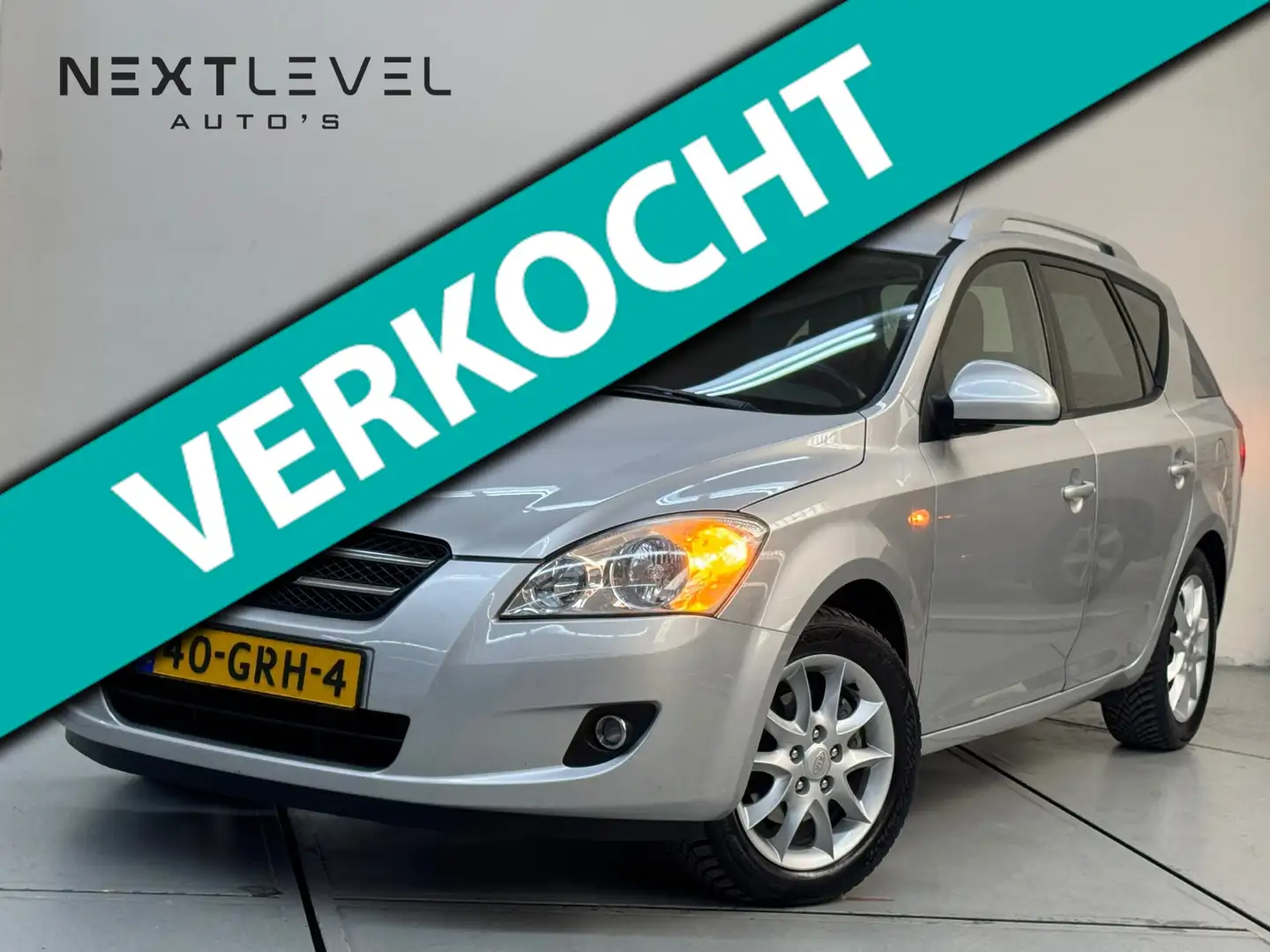 Kia Ceed / cee'd Sporty Wagon 1.4 All Stars Airco Lage KM Grijs - 1