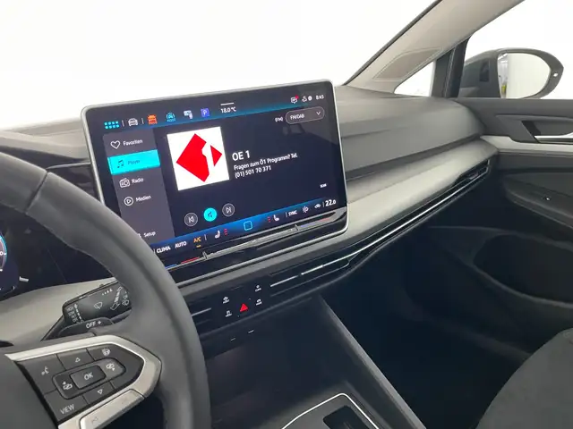 Volkswagen Golf view 9