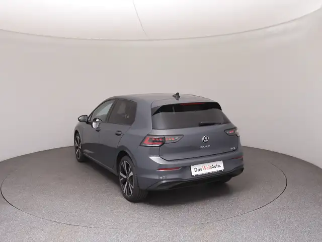 Volkswagen Golf view 5