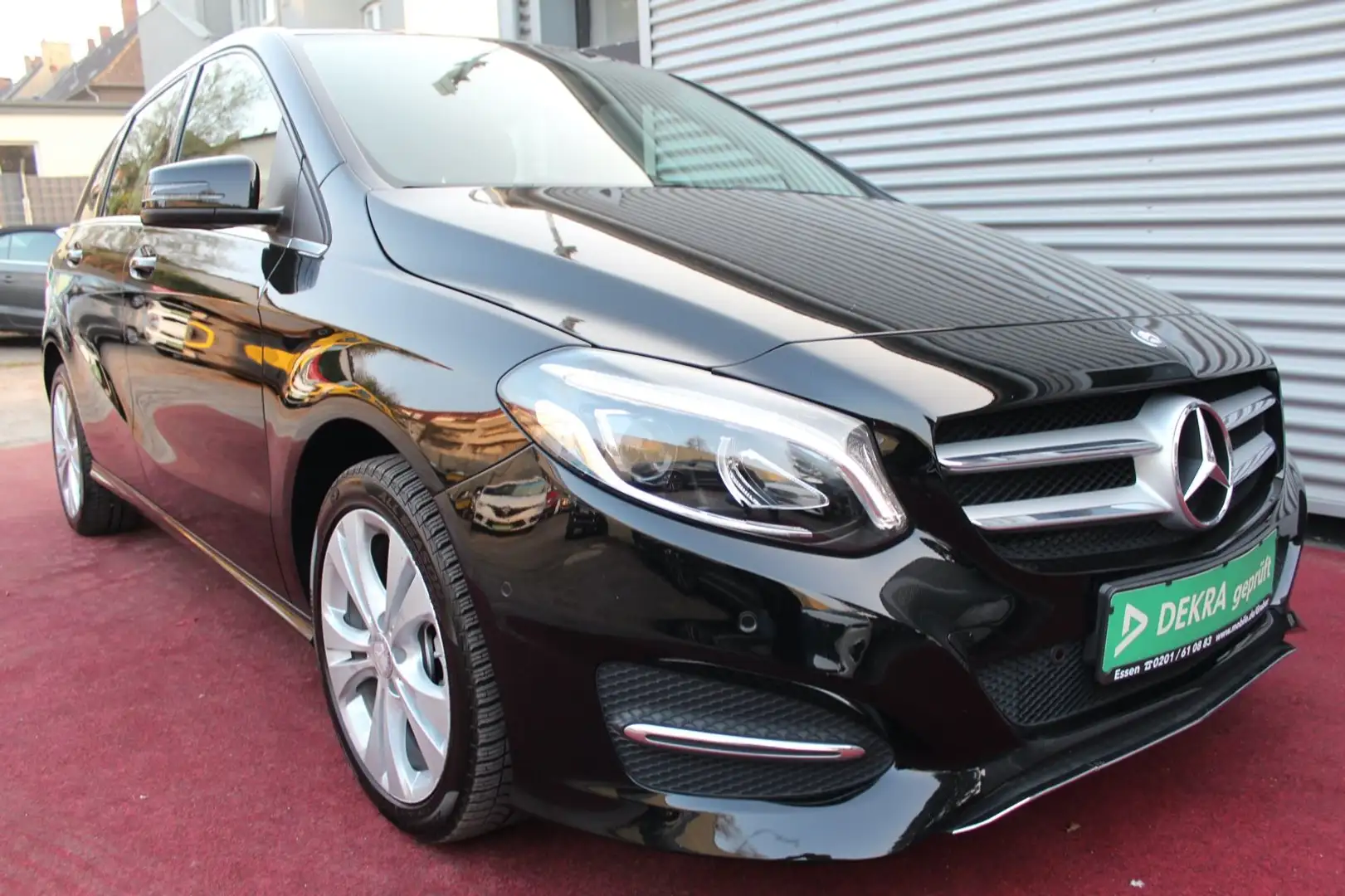 Mercedes-Benz B 200 SCORE AUTOMATIK KLIMA STANDHEIZUNG LED PDC Schwarz - 2