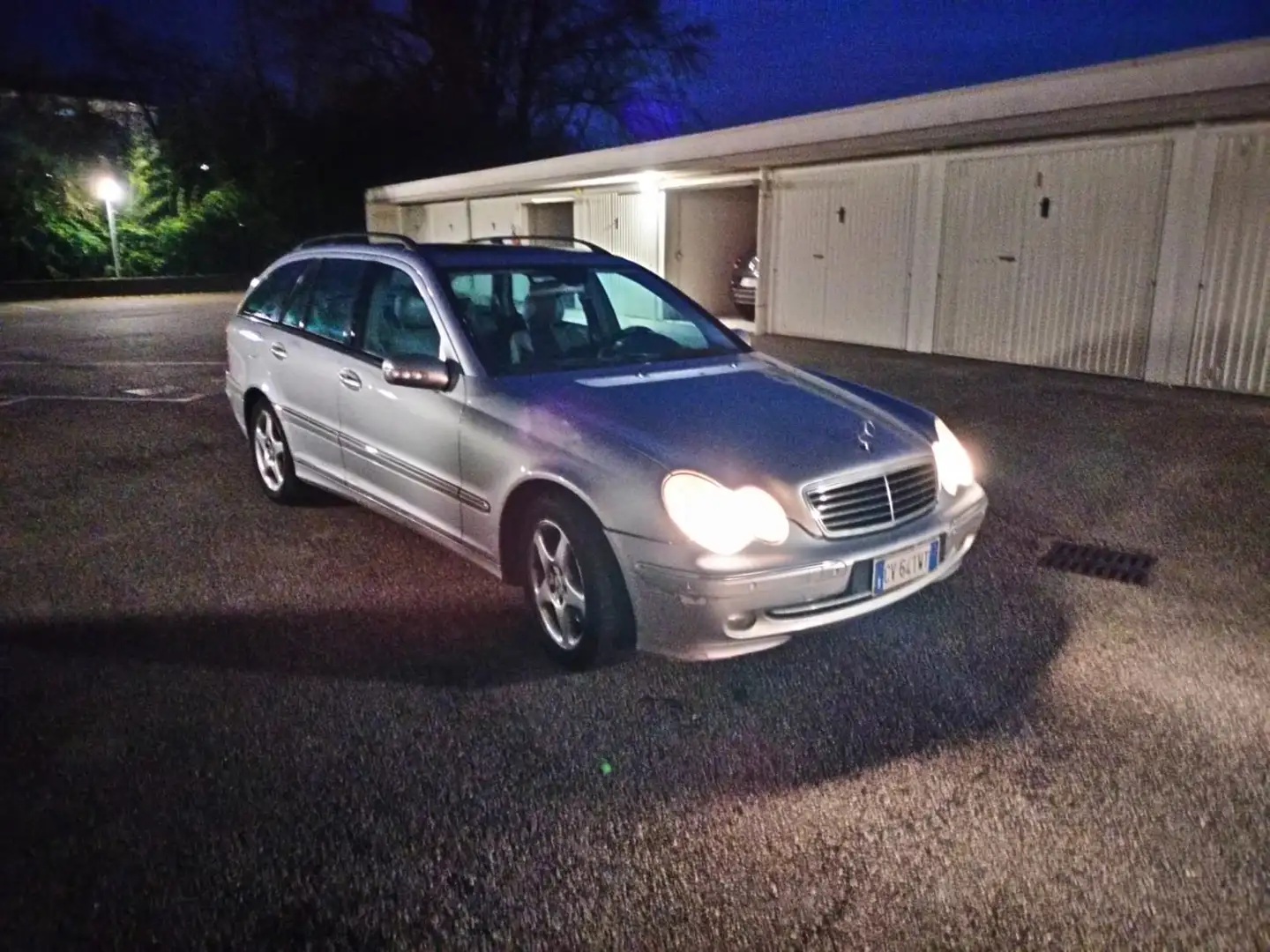 Mercedes-Benz C 270 C SW 270 cdi Avantgarde con adattamento disabili Ezüst - 1