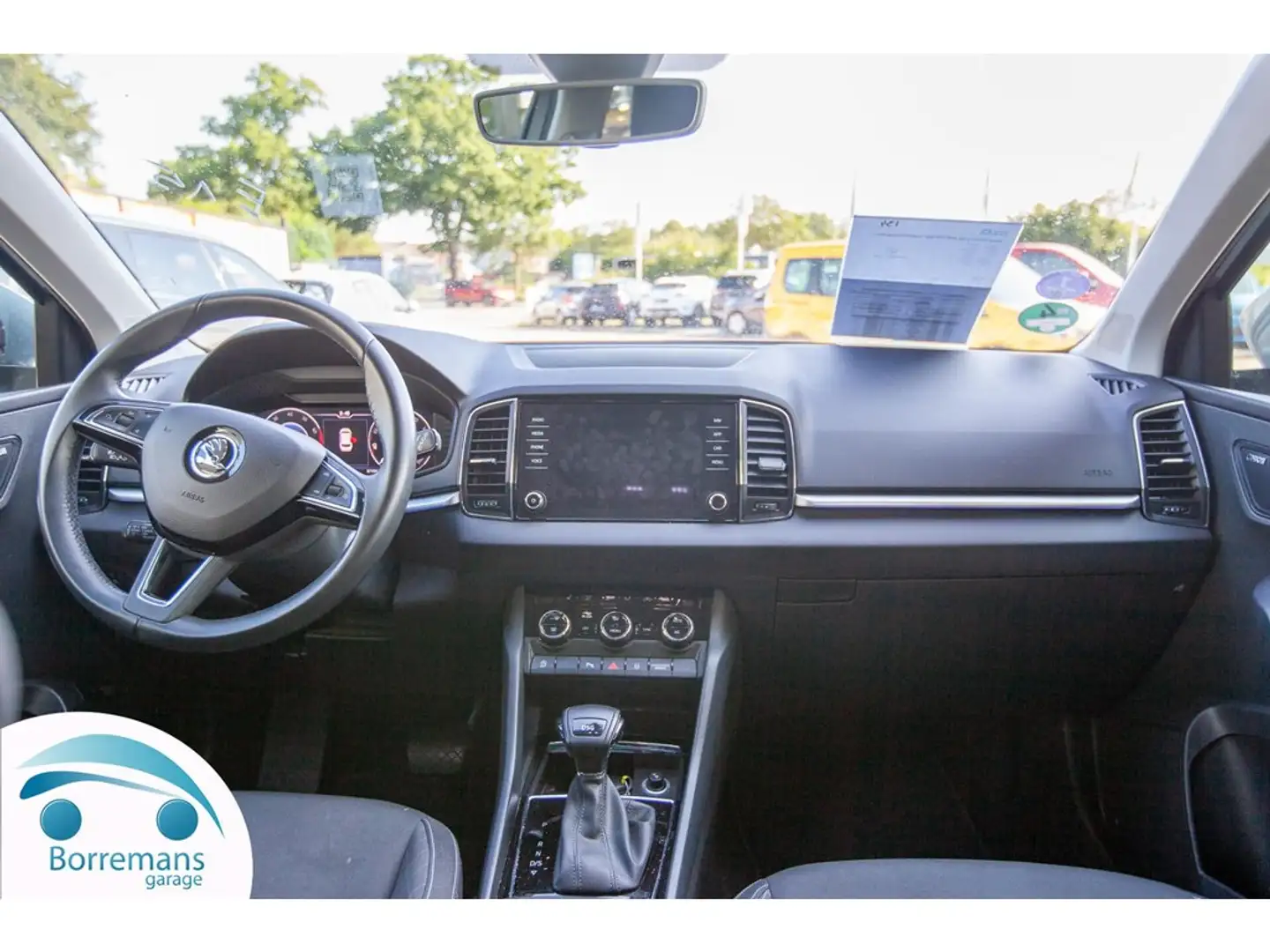 Skoda Karoq 1.5 TSI AMBITION DSG Trekhaak/Carplay/Navi.... Grigio - 2