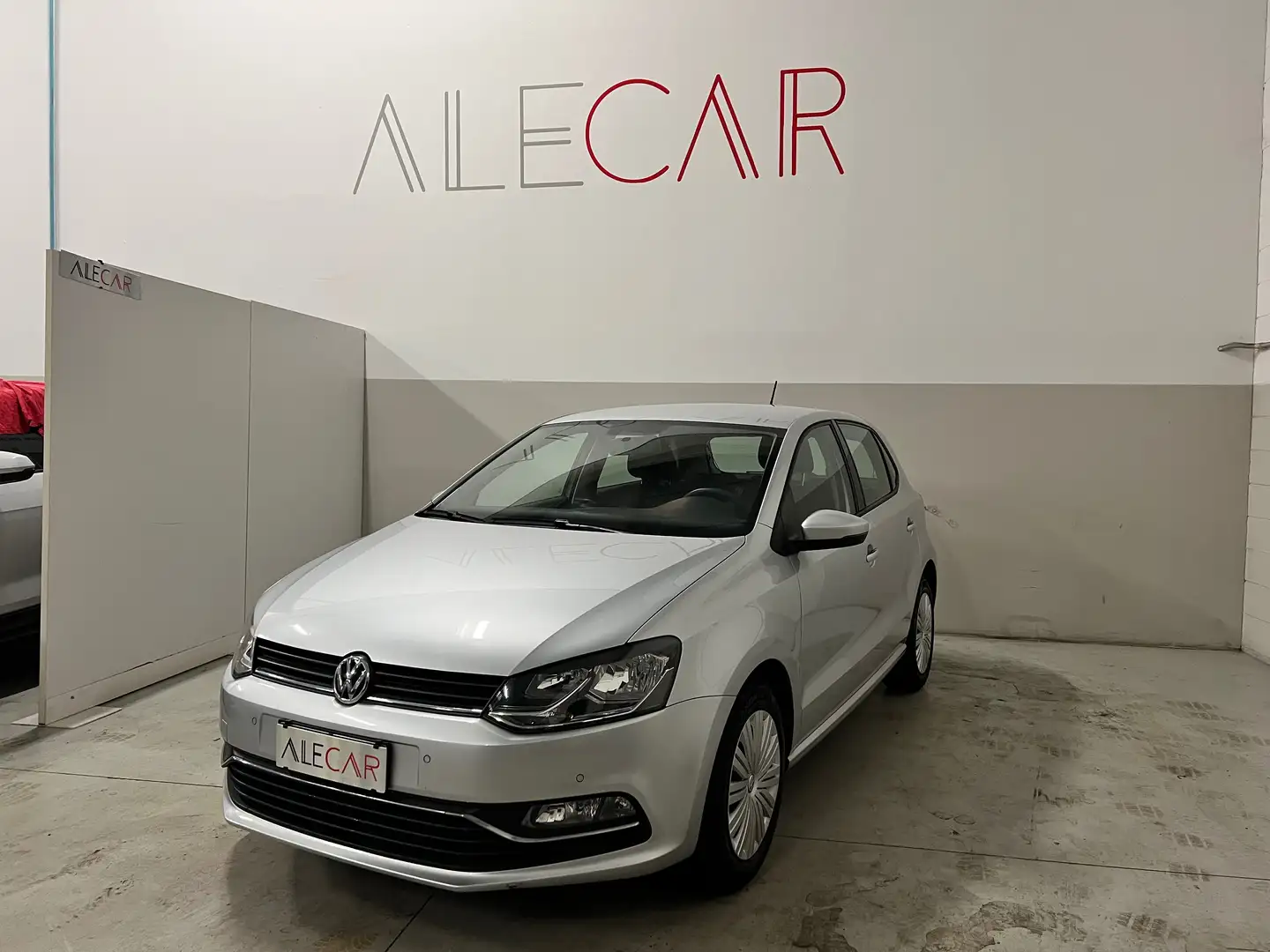 Volkswagen Polo Polo V 2014 5p 1.0 mpi Comfortline 75cv Silber - 1