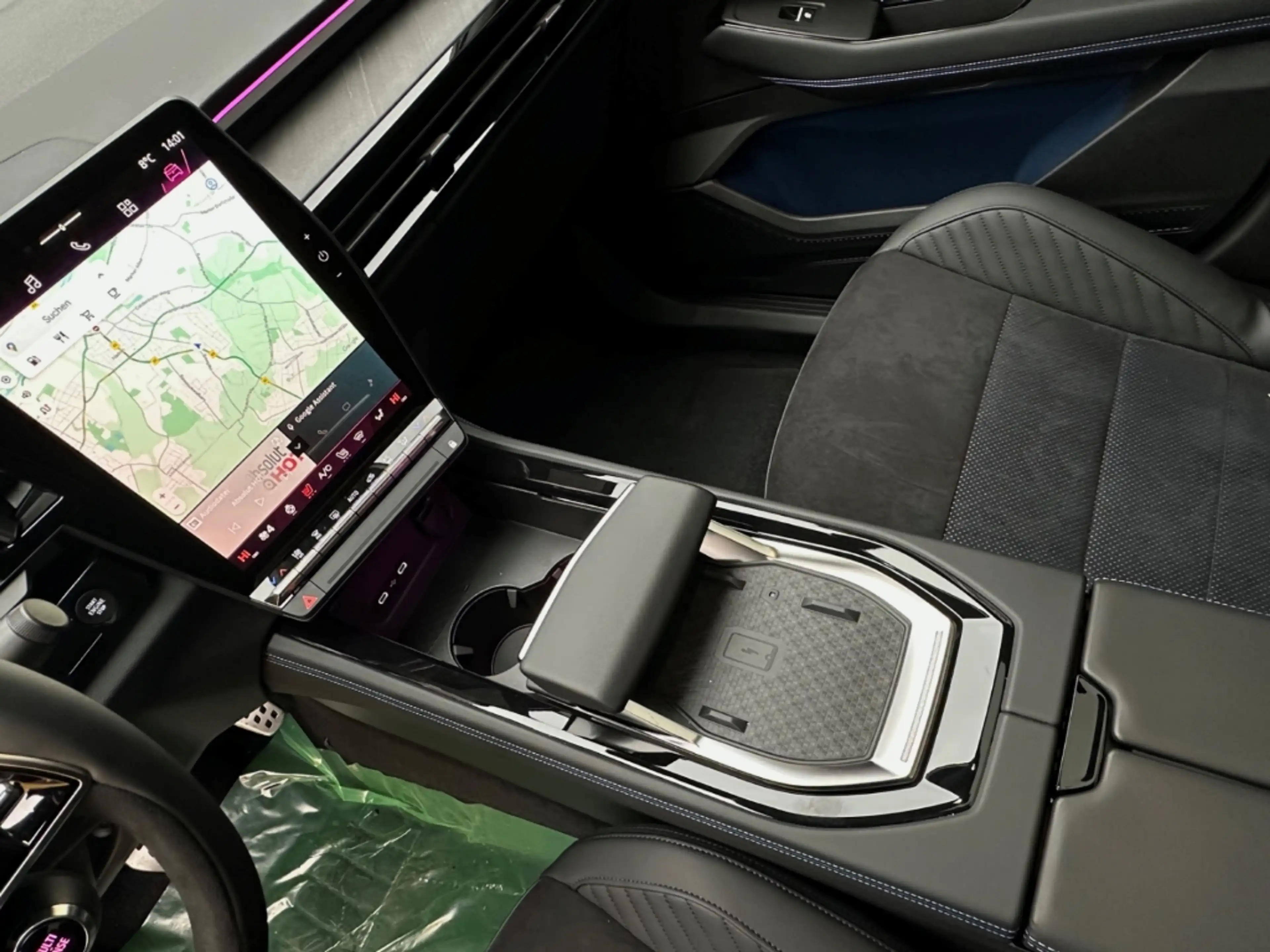 Renault Rafale Esprit Alpine E-Tech Hybrid 200 Panorama HUD — photo 12