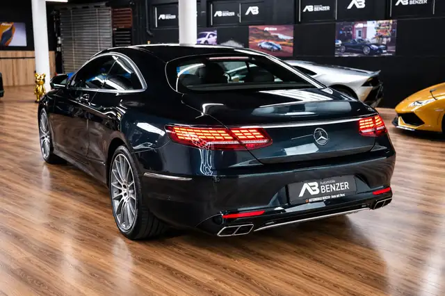 Mercedes-Benz S-Class view 11