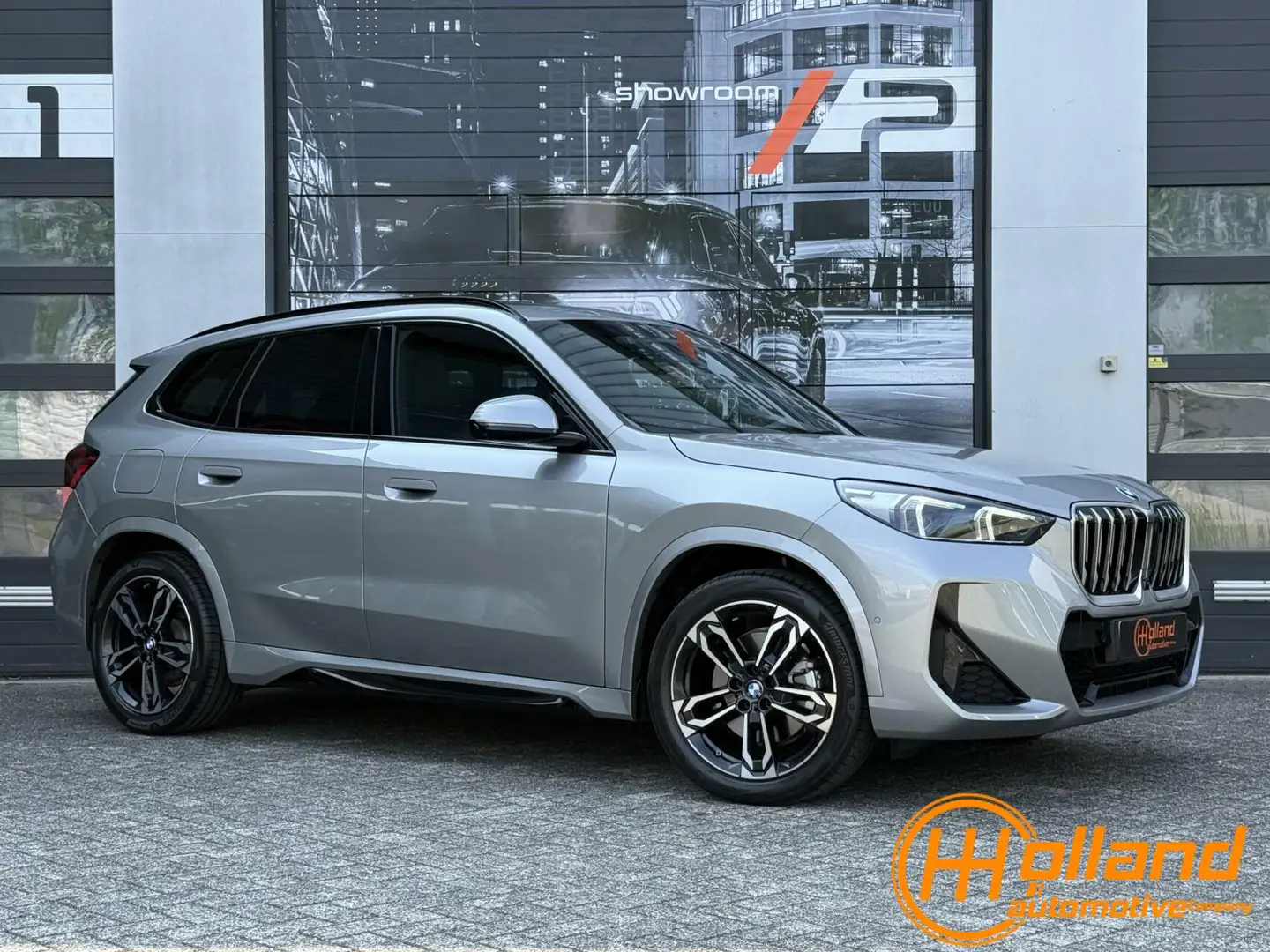 BMW X1 sDrive20i M-sport|Pano|LED|VOL Gris - 2