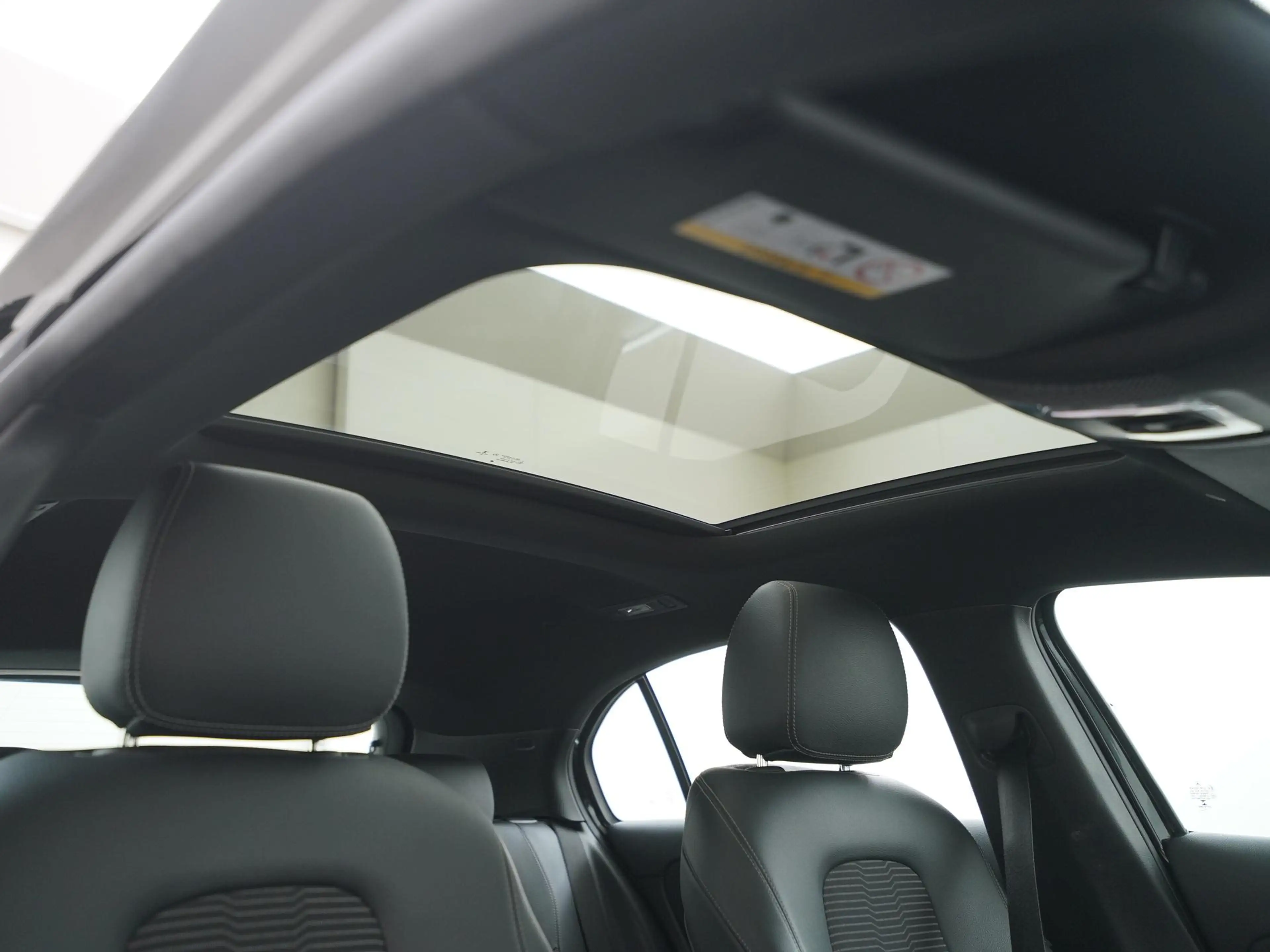 Mercedes-Benz A 250 250e Business Line | Panoramadak | Widescreen | Ca — photo 35