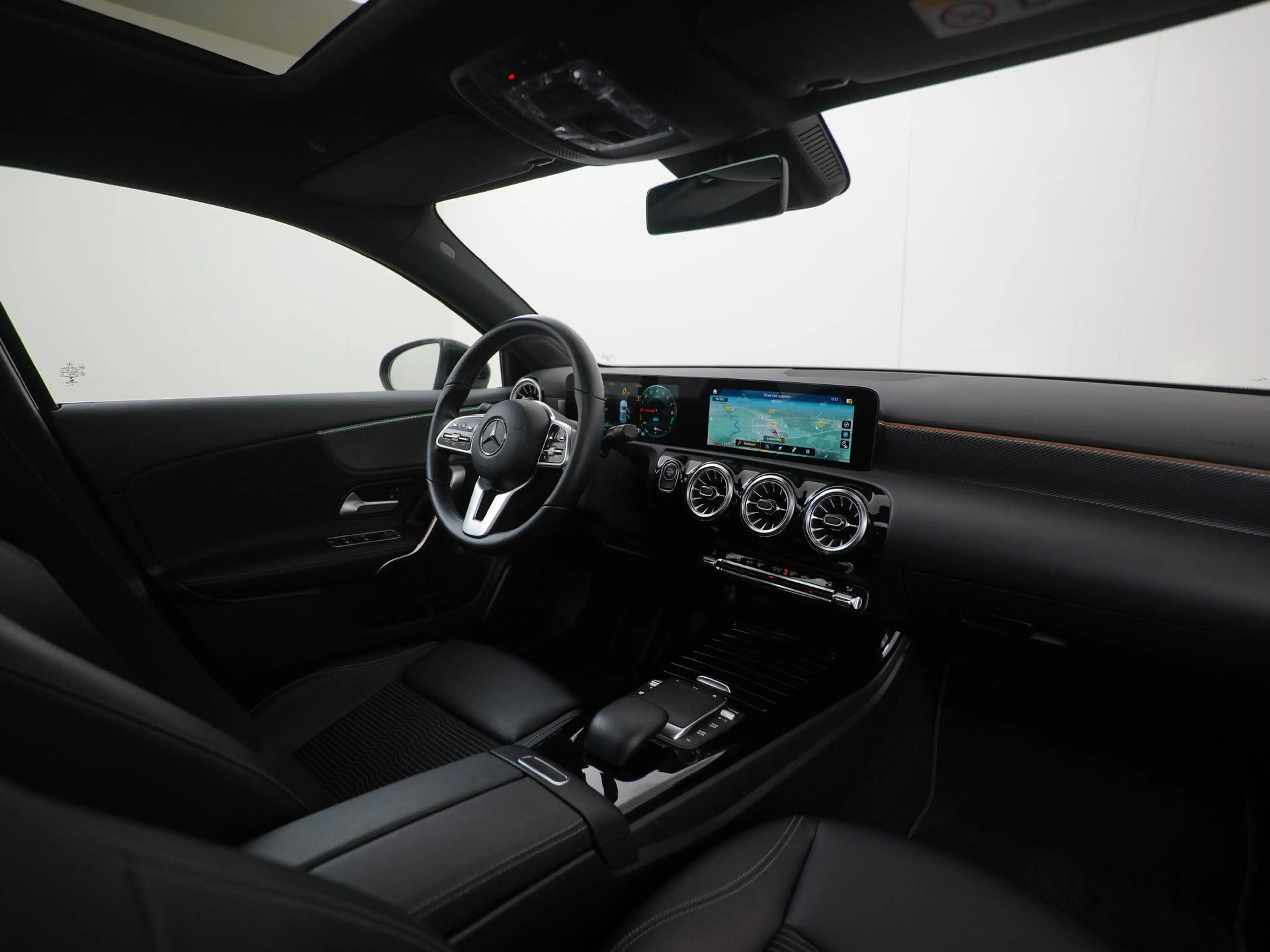 Mercedes-Benz A 250 250e Business Line | Panoramadak | Widescreen | Ca — photo 2
