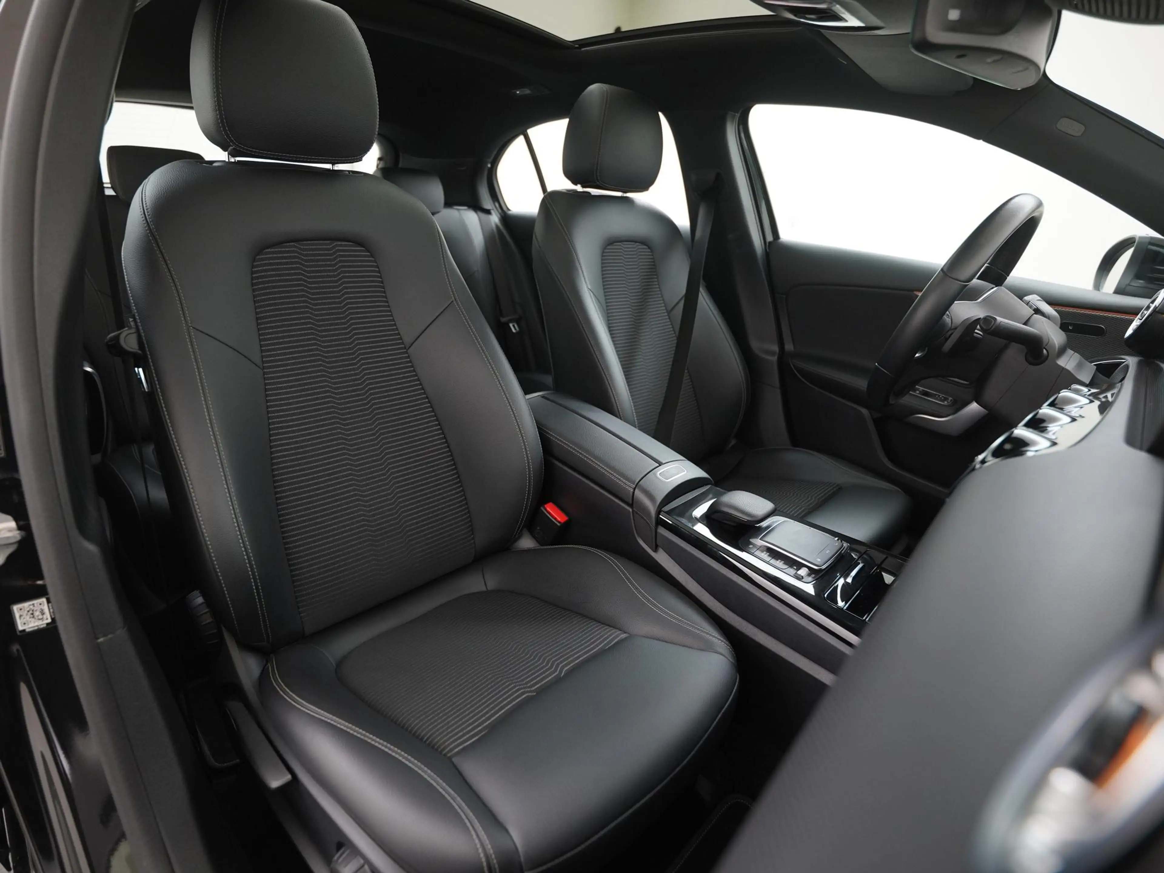 Mercedes-Benz A 250 250e Business Line | Panoramadak | Widescreen | Ca — photo 34