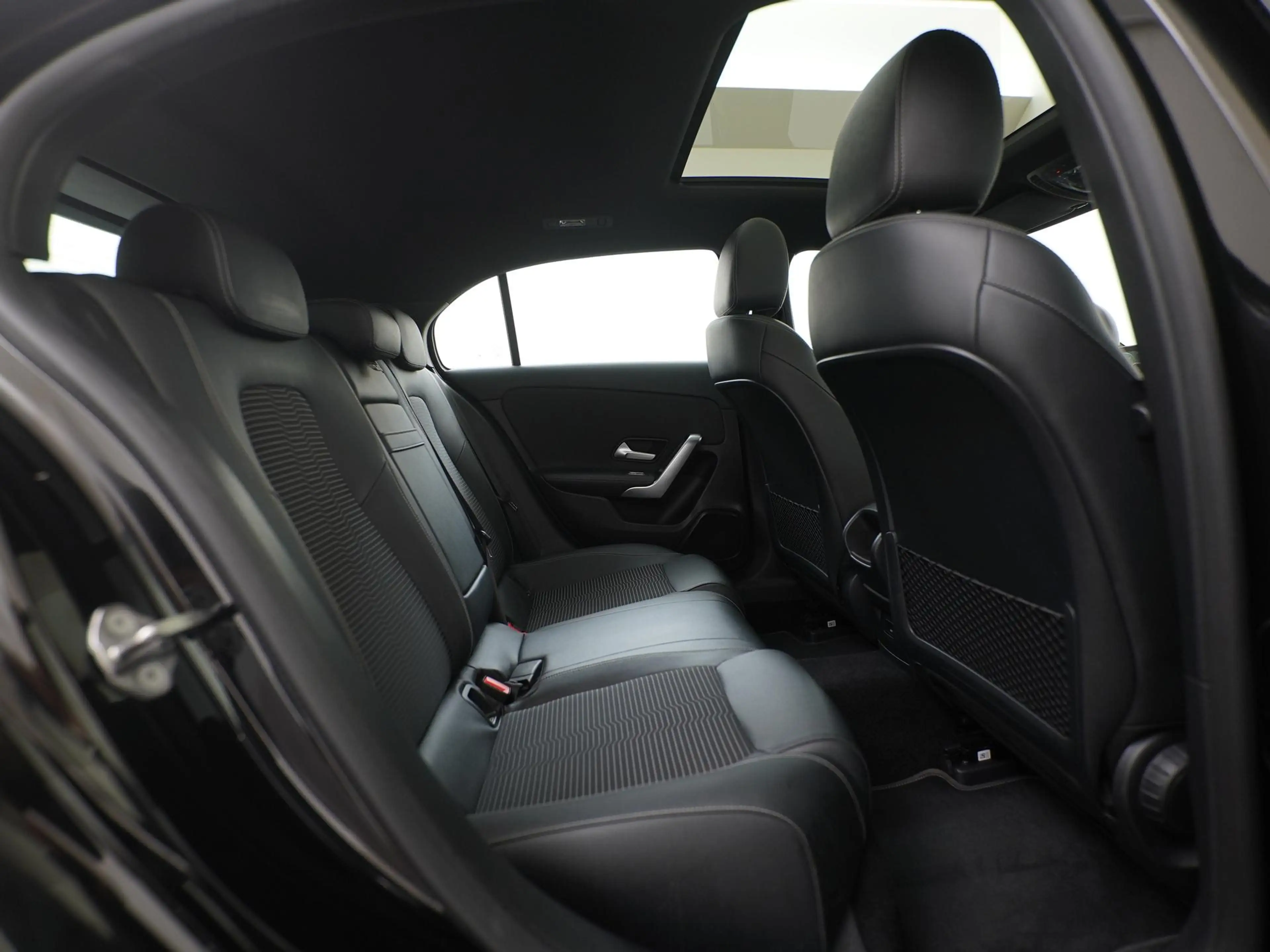 Mercedes-Benz A 250 250e Business Line | Panoramadak | Widescreen | Ca — photo 32