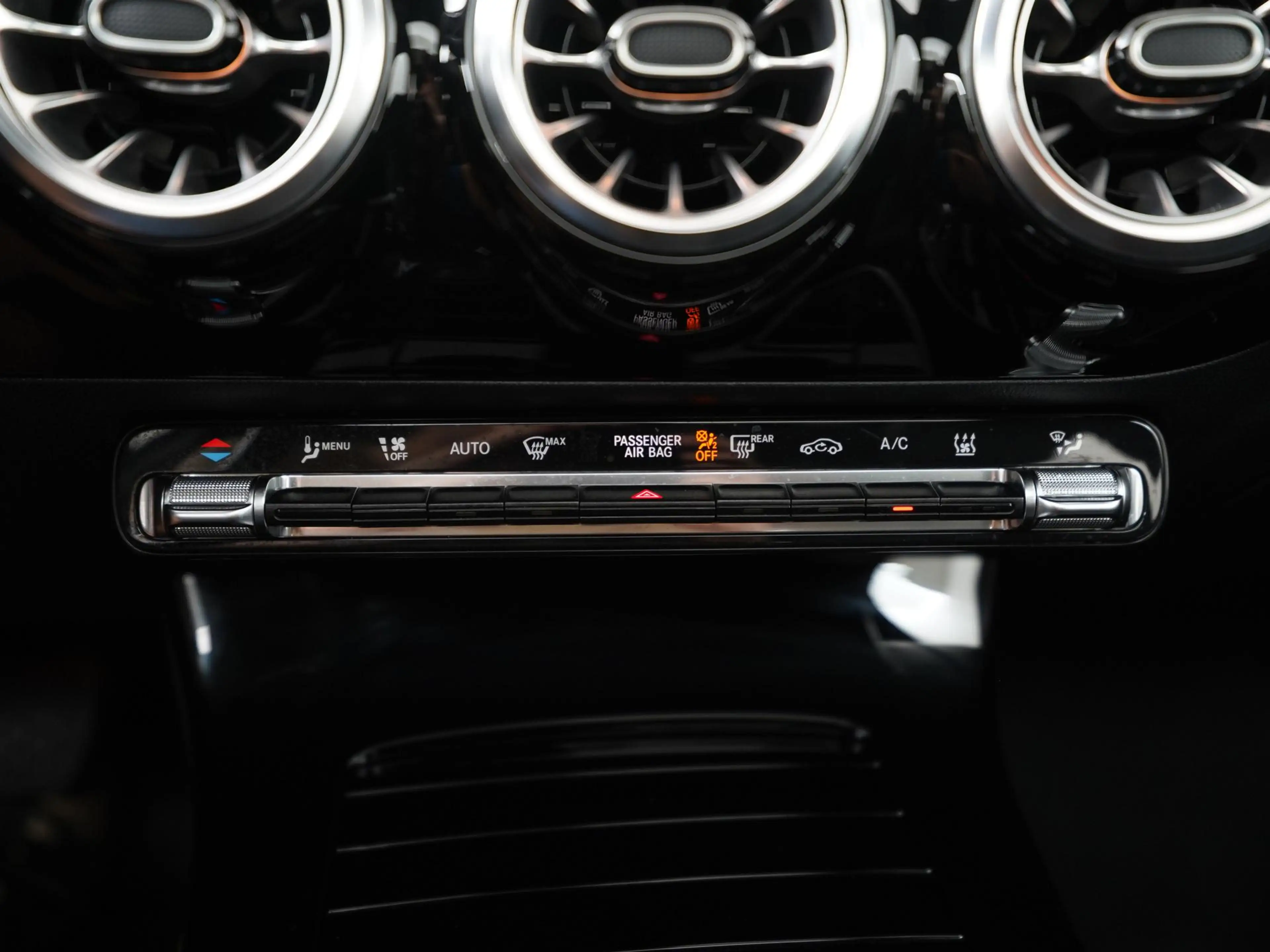 Mercedes-Benz A 250 250e Business Line | Panoramadak | Widescreen | Ca — photo 12