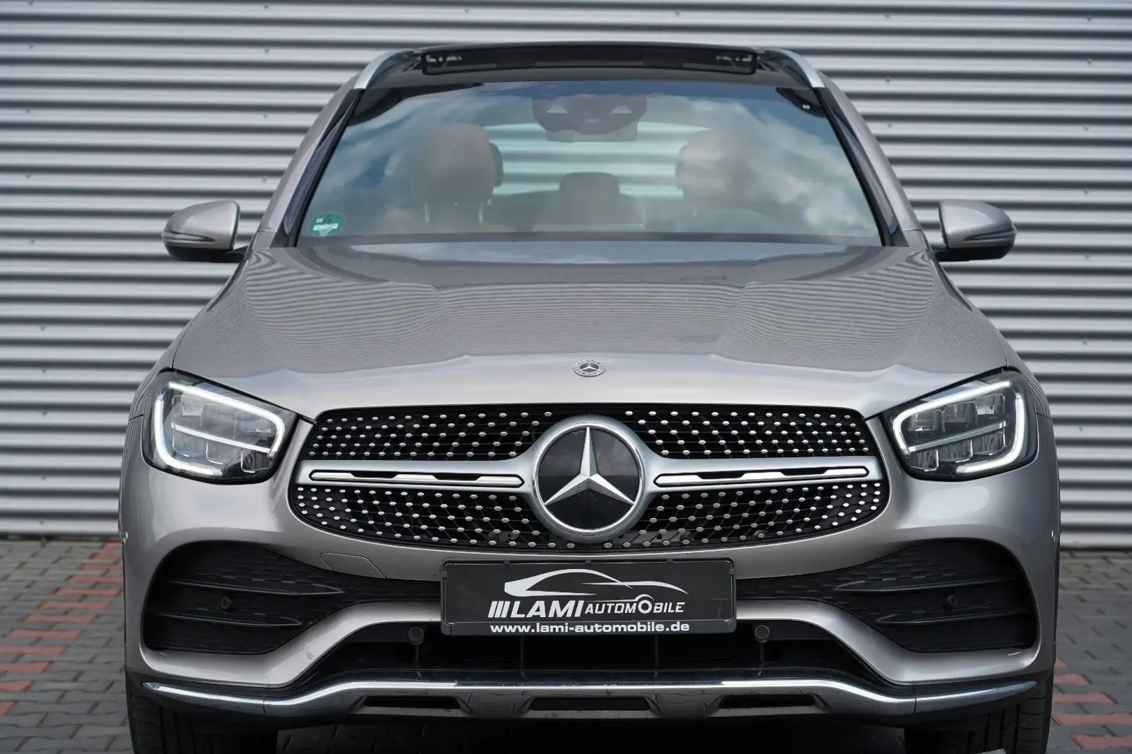 Mercedes-Benz GLC 300 GLC300e 2x AMG 4Matic PANO WIDESCREEN KAMERA Argintiu - 2