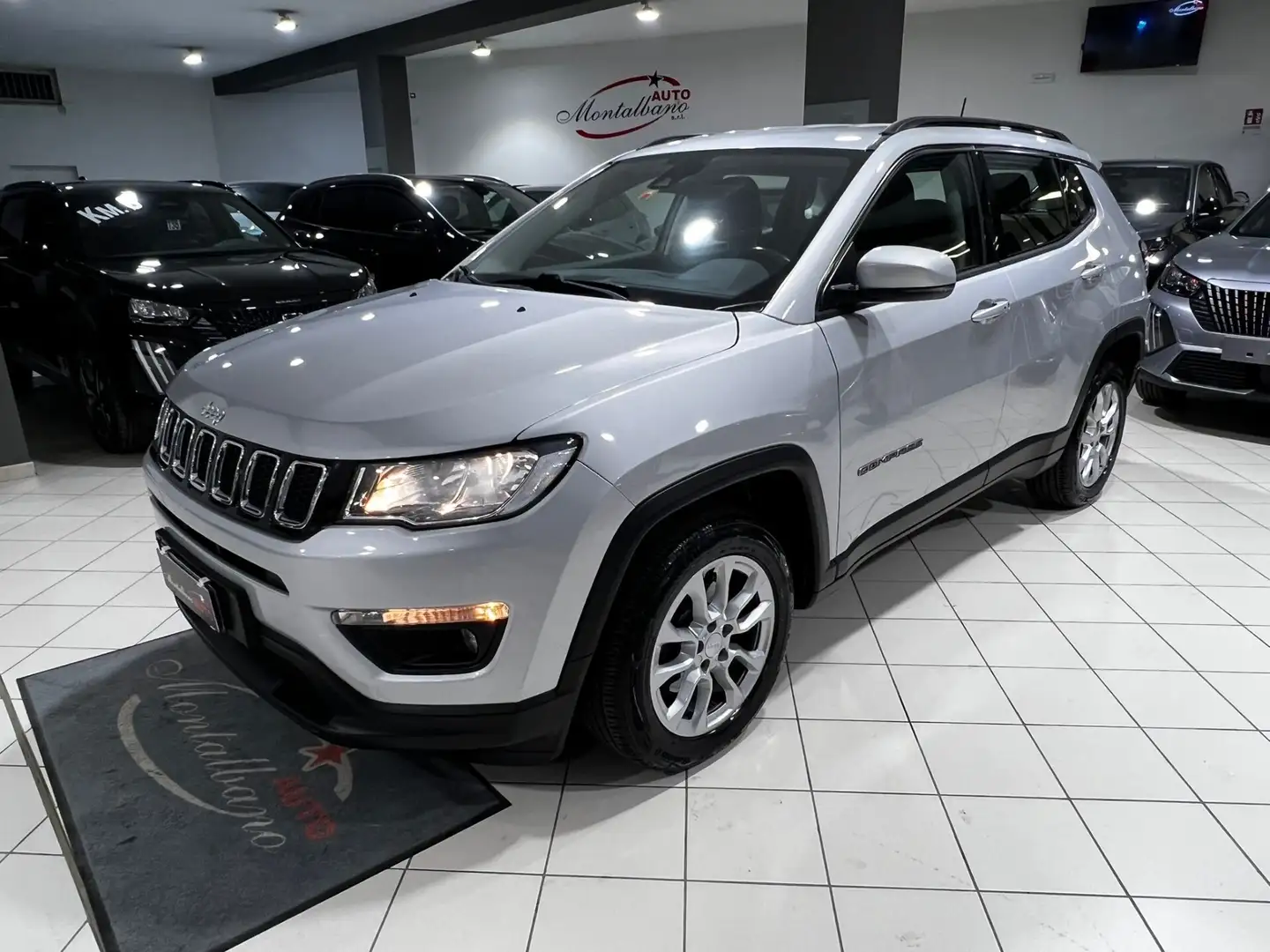 Jeep Compass Compass 1.6 Multijet II 2WD Business Argent - 1