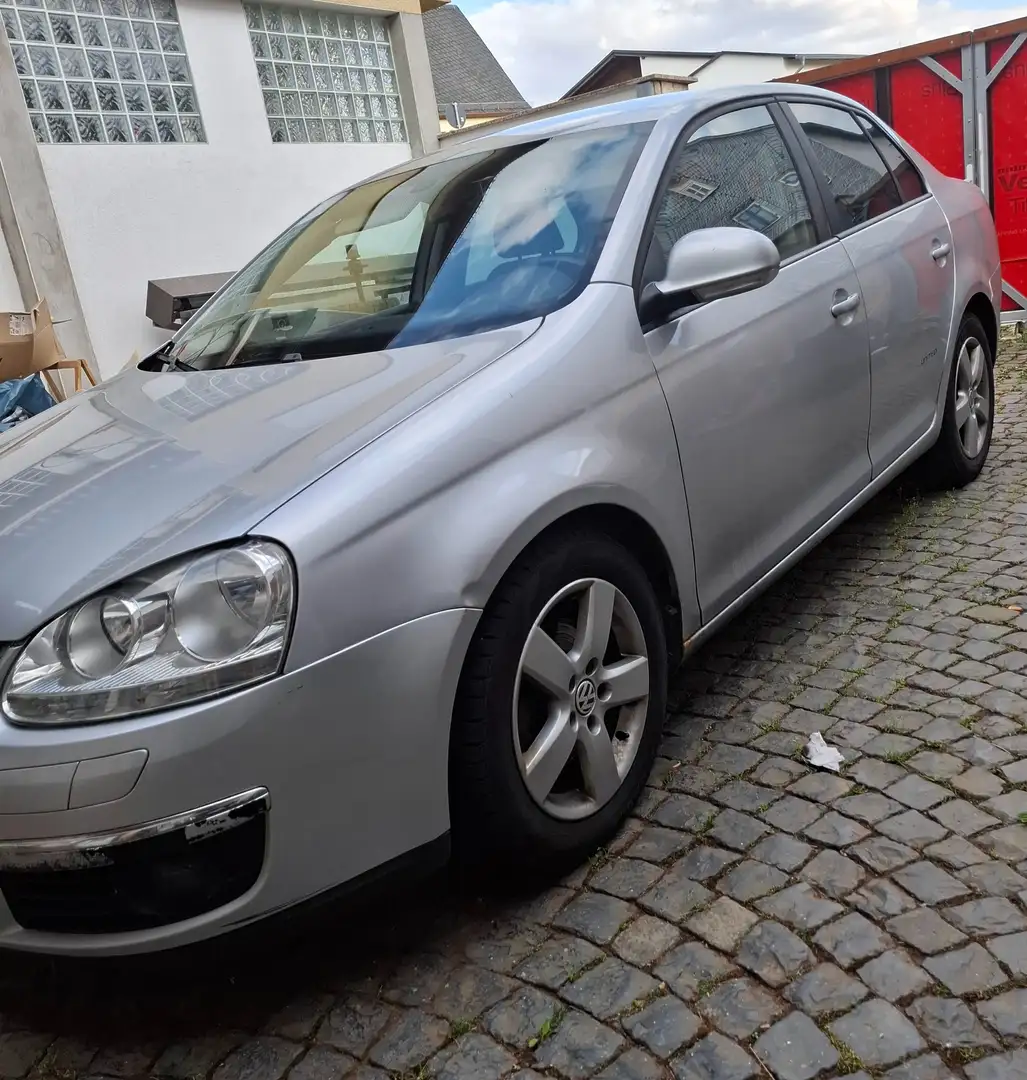 Volkswagen Jetta Jetta 1.4 TSI United Gris - 1