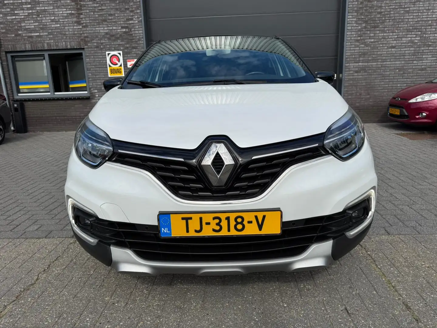 Renault Captur 0.9 TCe Intens | 1E EIGENAAR | 12MND GARANTIE | CA Weiß - 2