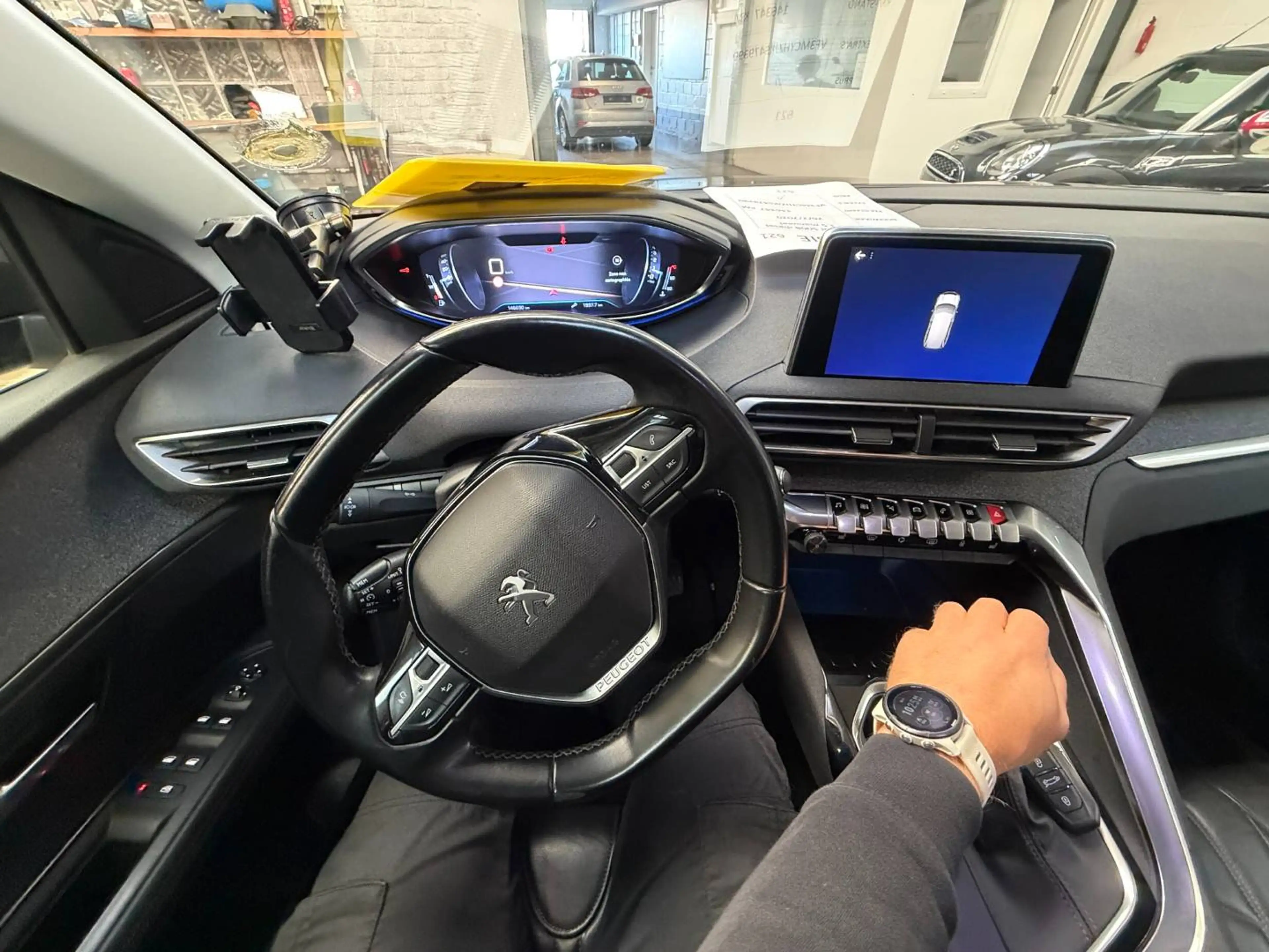 Peugeot 5008 5008 1.5 BlueHDi Allure — photo 6