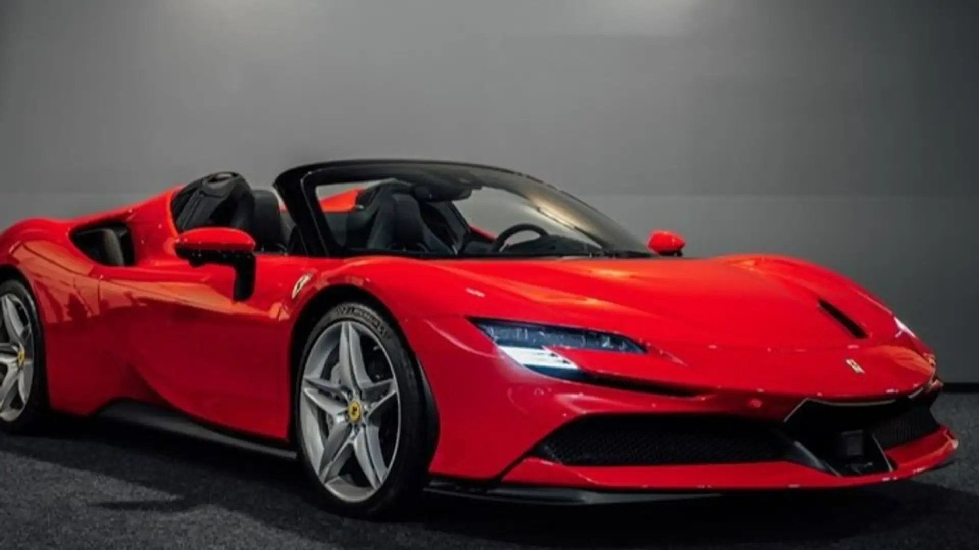 Ferrari SF90 Spider Piros - 2
