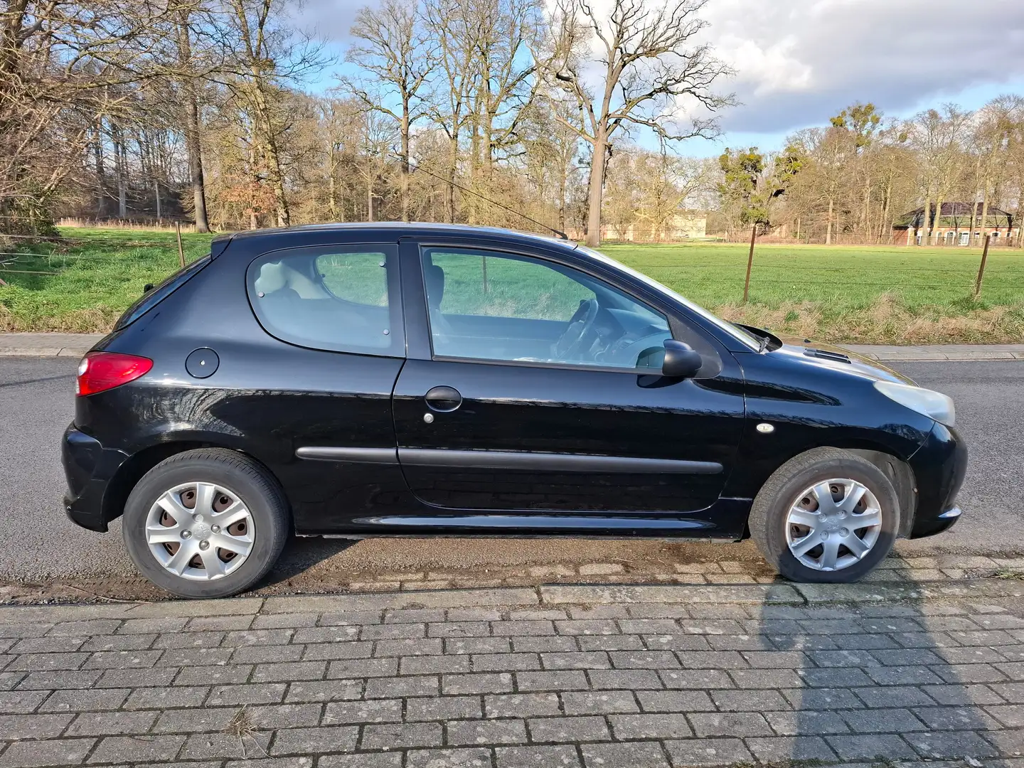 Peugeot 206 206+ 1.1i Urban Zwart - 2