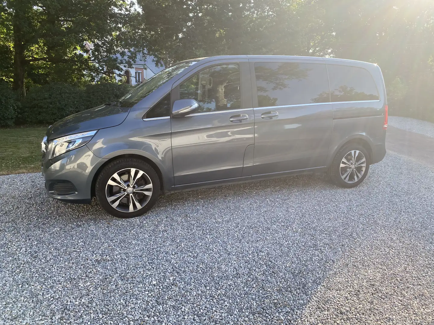 Mercedes-Benz V 250 Classe V Compact 250 d 4Matic Avantgarde Gris - 1