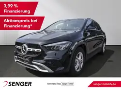 Mercedes-Benz GLA 200 Rückfahrkamera Sitzheizung MBUX Navi LED