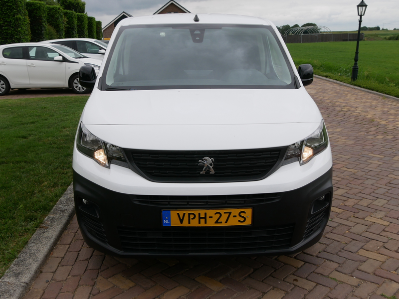 Peugeot Partner 1.5 BlueHDI Premium 73kW 2022!! AC ** 6999 EX BTW — photo 3