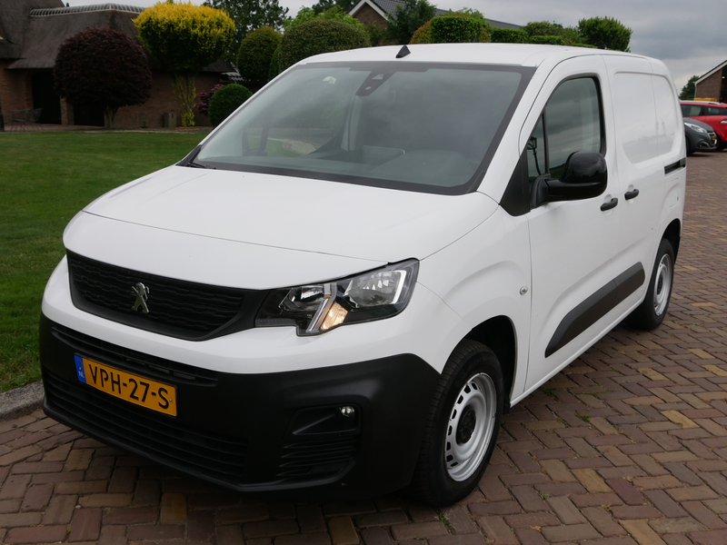 Peugeot Partner 1.5 BlueHDI Premium 73kW 2022!! AC ** 6999 EX BTW — photo 4