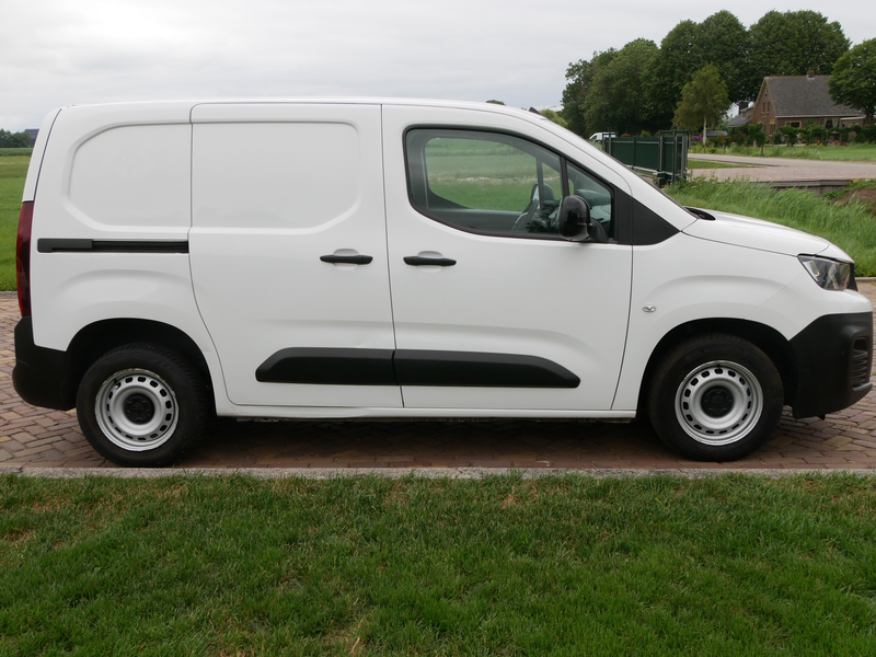 Peugeot Partner 1.5 BlueHDI Premium 73kW 2022!! AC ** 6999 EX BTW — photo 6