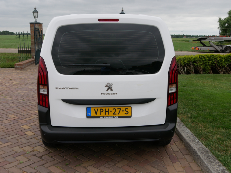 Peugeot Partner 1.5 BlueHDI Premium 73kW 2022!! AC ** 6999 EX BTW — photo 8