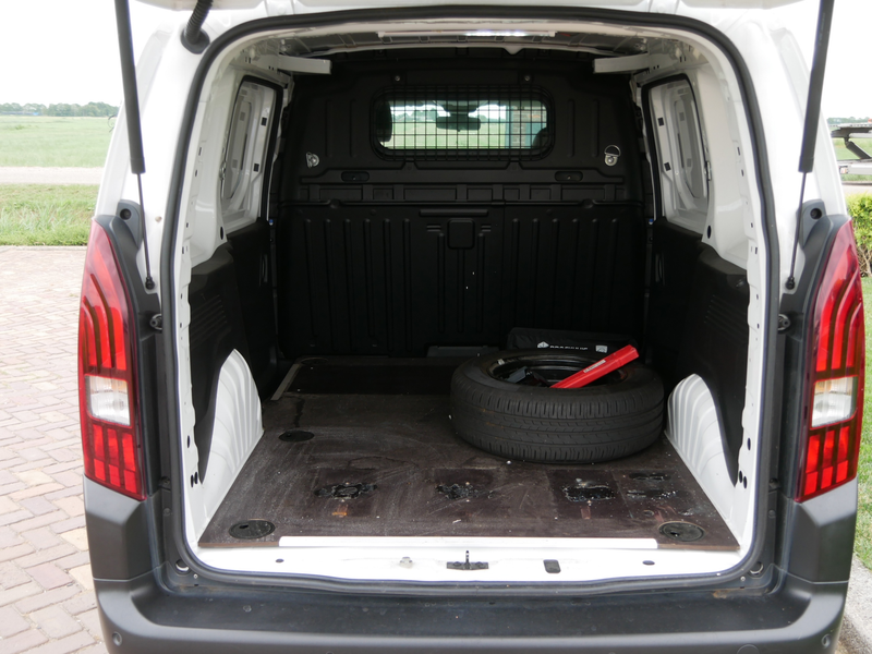Peugeot Partner 1.5 BlueHDI Premium 73kW 2022!! AC ** 6999 EX BTW — photo 10