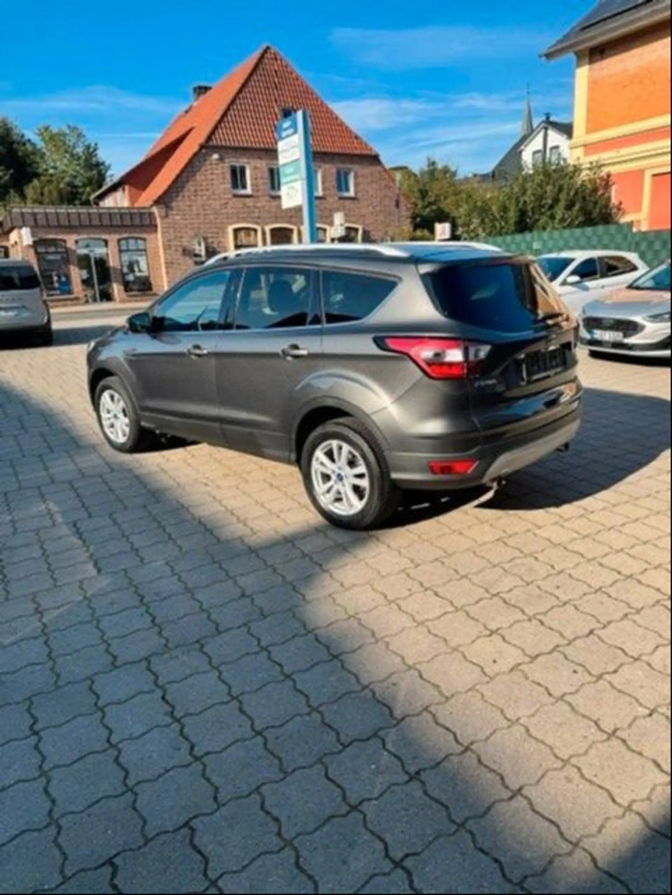 Ford Kuga Cool & Connect — photo 4