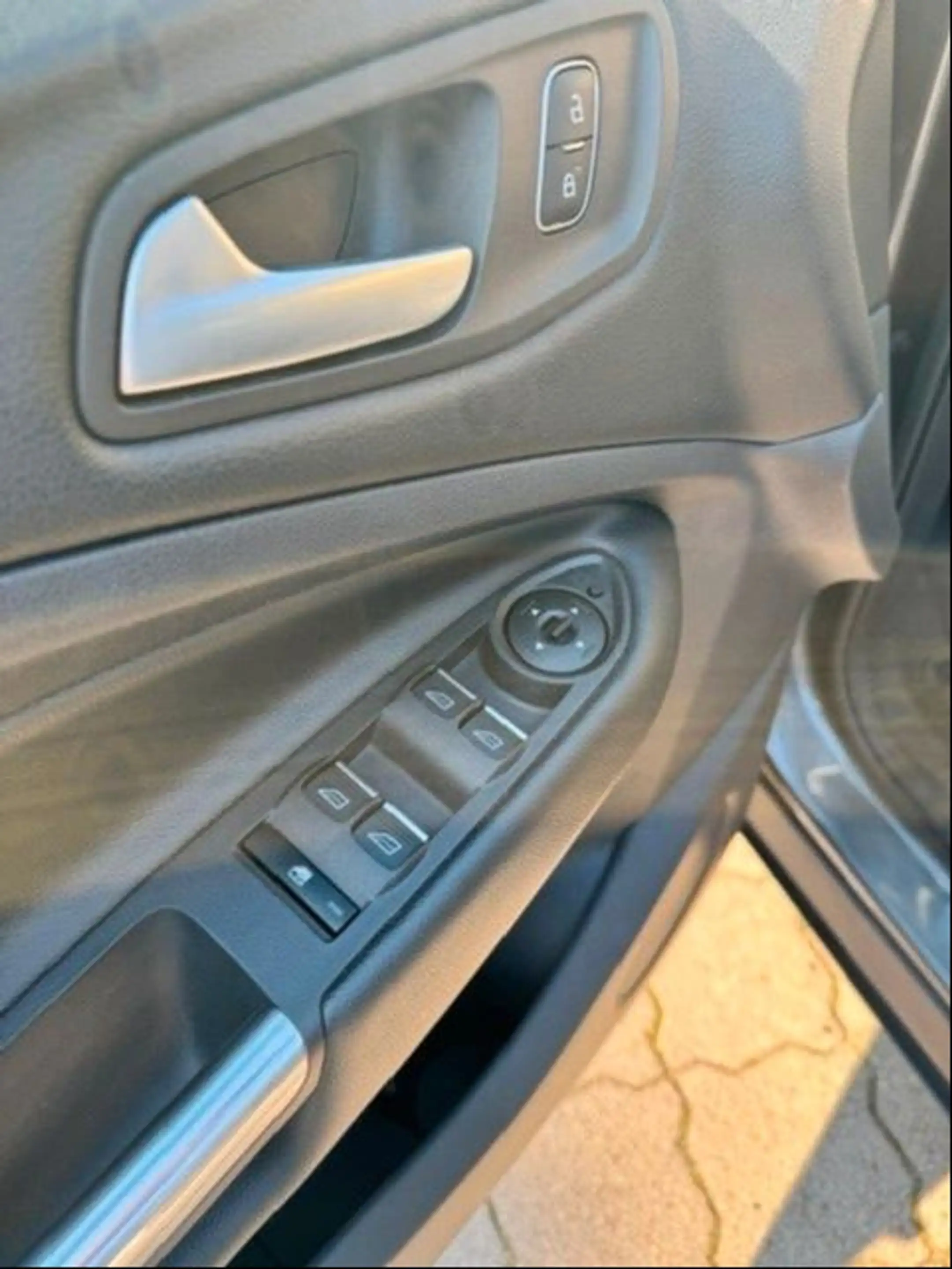 Ford Kuga Cool & Connect — photo 9