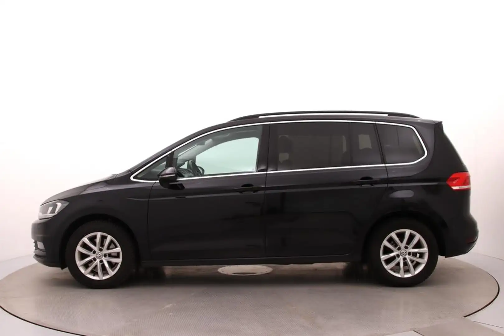 Volkswagen Touran 1.5 TSI Comfortline 7p Automaat | Trekhaak | Adapt Zwart - 2