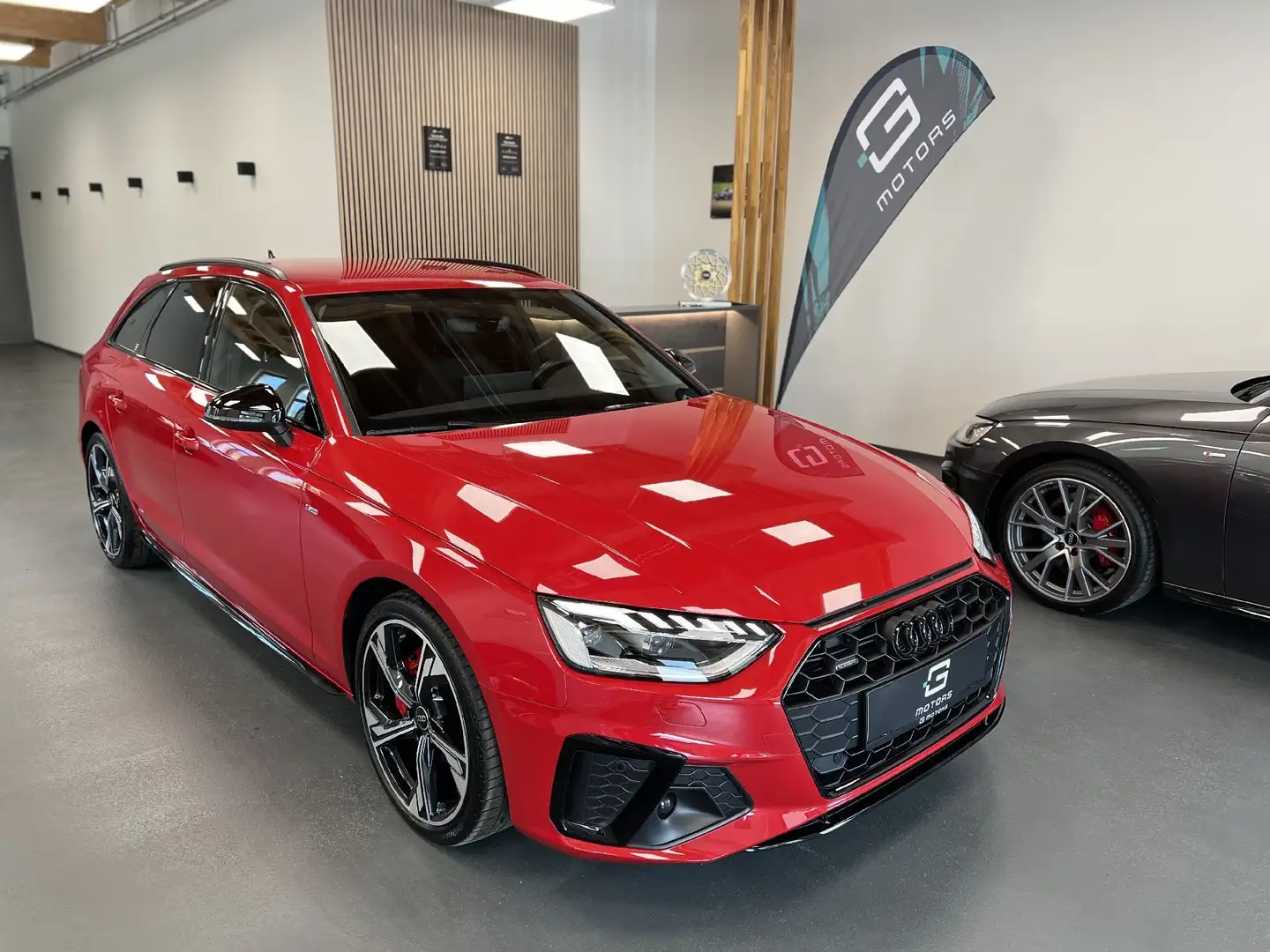 Audi A4 40 TDI SPORT Q COMPETITION TANGOROT B&O MATRIX AHK Rot - 2