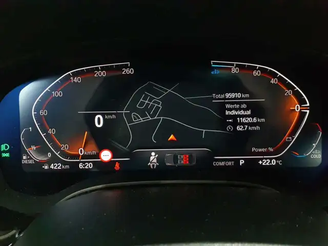 BMW 5 Series view 11