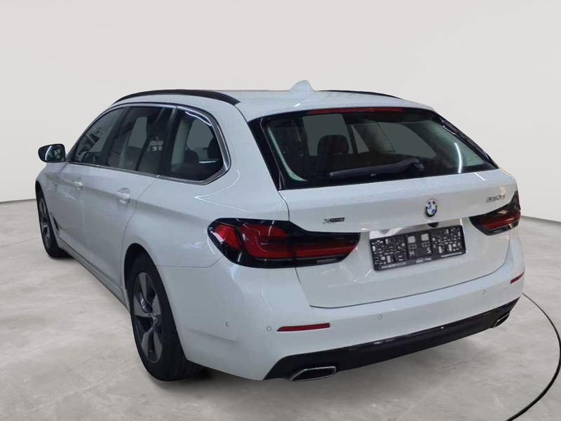 BMW 520 520d xDrive Touring Aut. HuD AHK Pano — photo 5