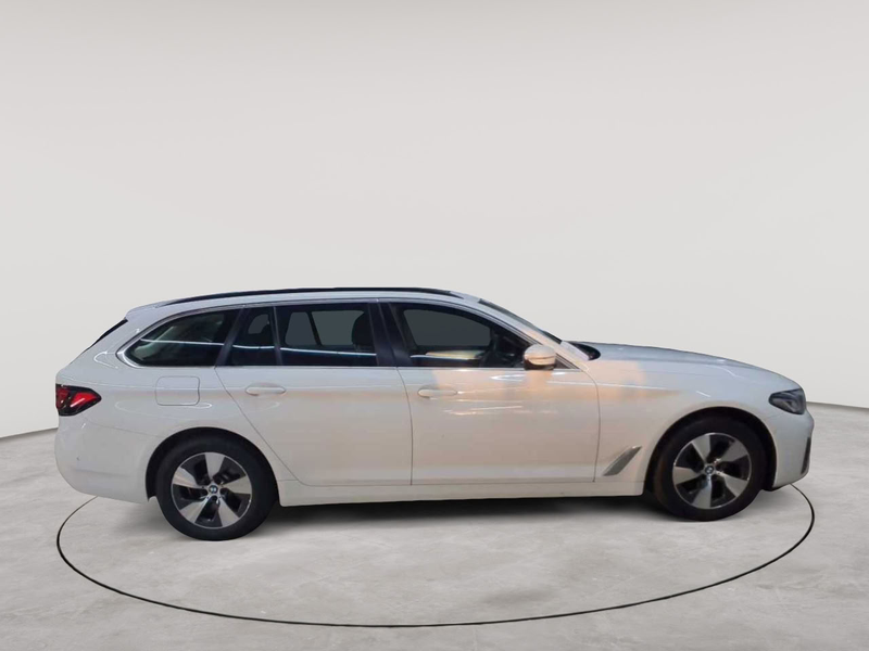 BMW 520 520d xDrive Touring Aut. HuD AHK Pano — photo 3