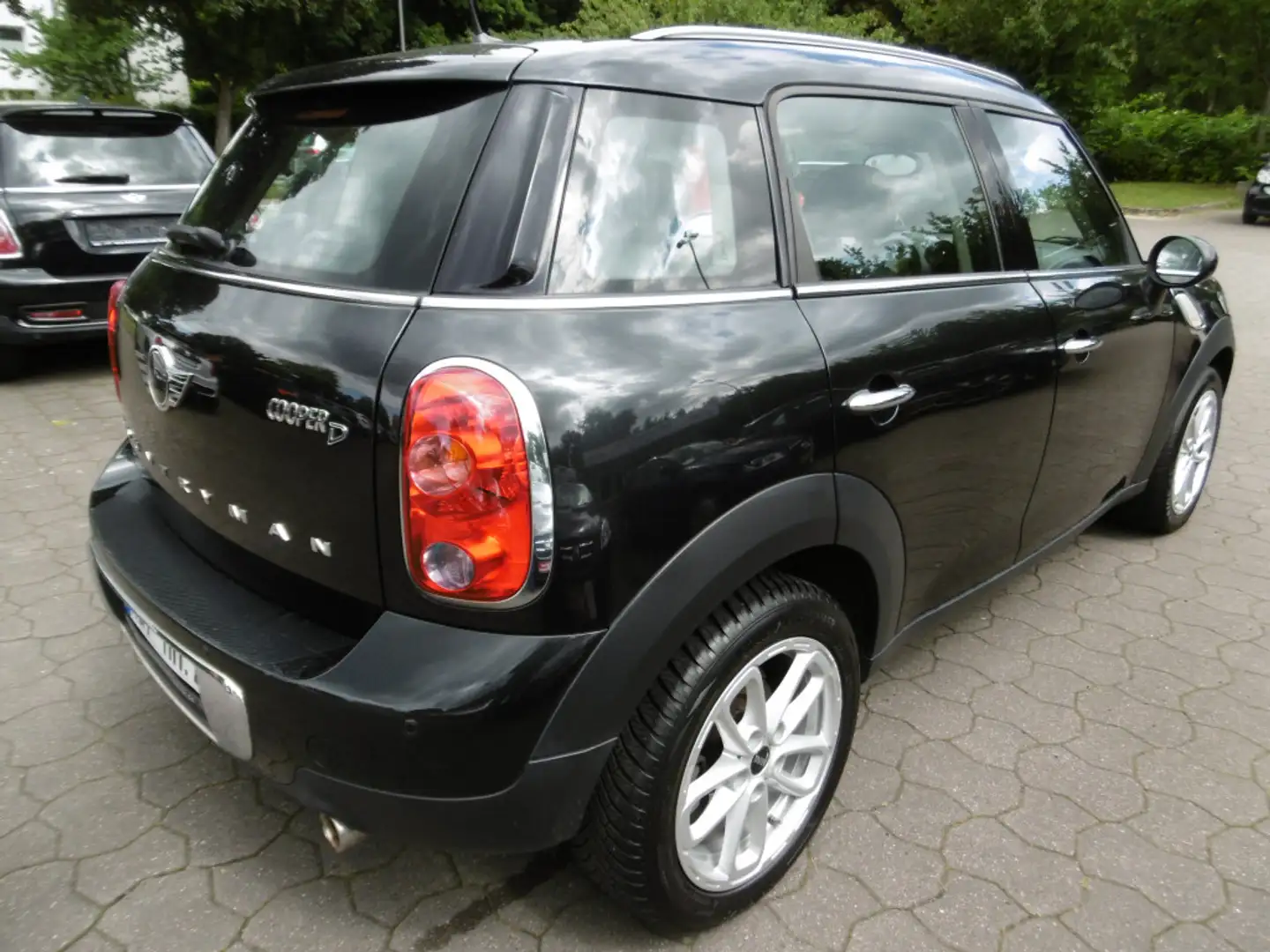 MINI Cooper Countryman 2.0 D Aut. Sportsitze Xen PDC Schwarz - 2