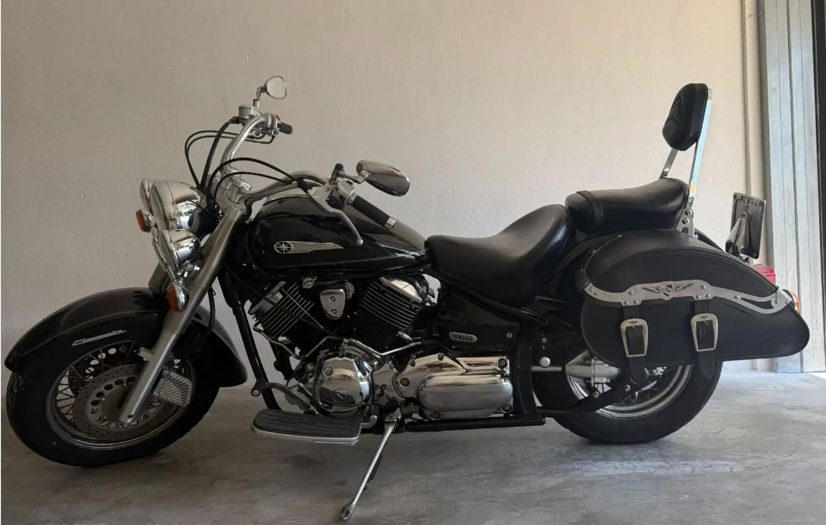 Yamaha XVS 1100 dragstar classic Noir - 1