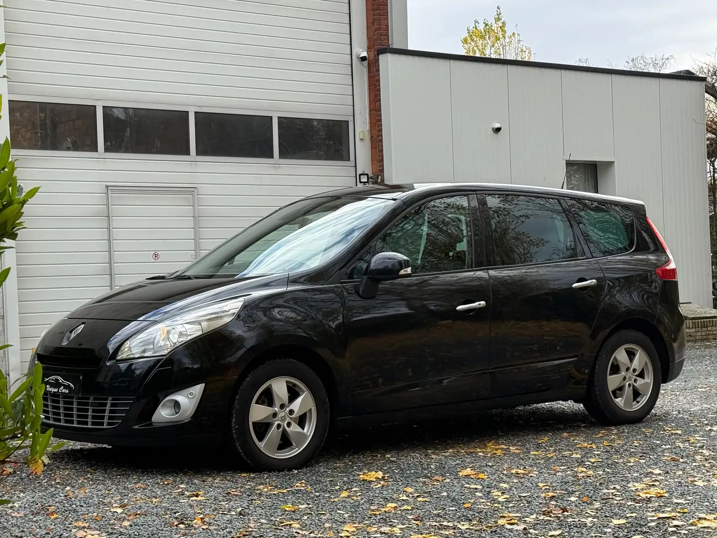 Renault Grand Scenic Grand Scenic dCi 110 Automaat Sport Edition Xenon Zwart - 2