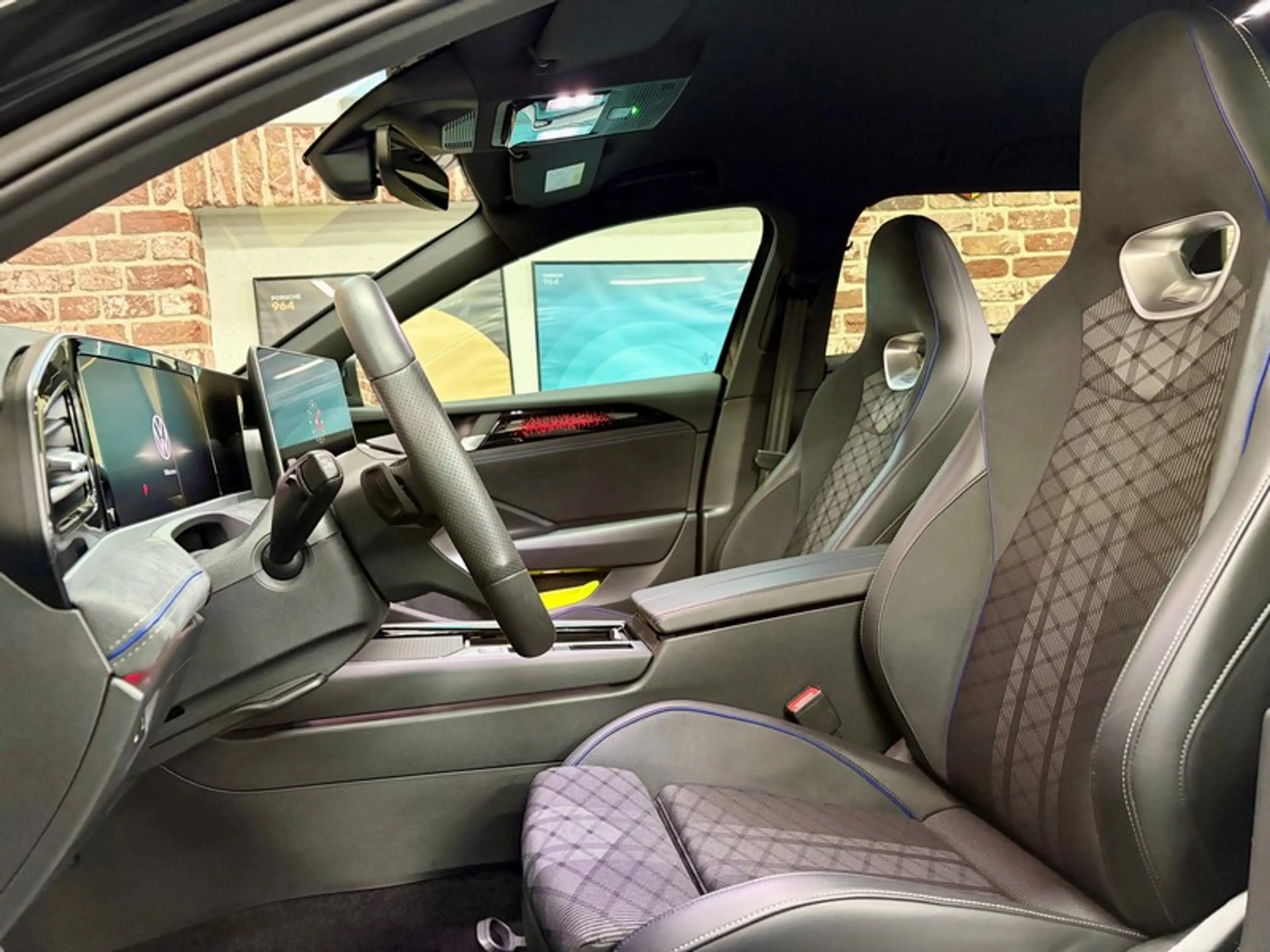 Volkswagen Passat Variant Passat Variant 2.0 TDi 150cv Auto R-LINE — photo 5