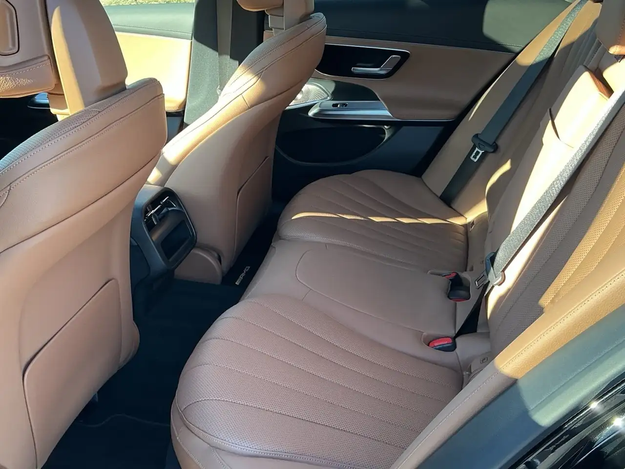 Mercedes-Benz E 220 d AMG Edition Night Panorama Burmester AHK 14