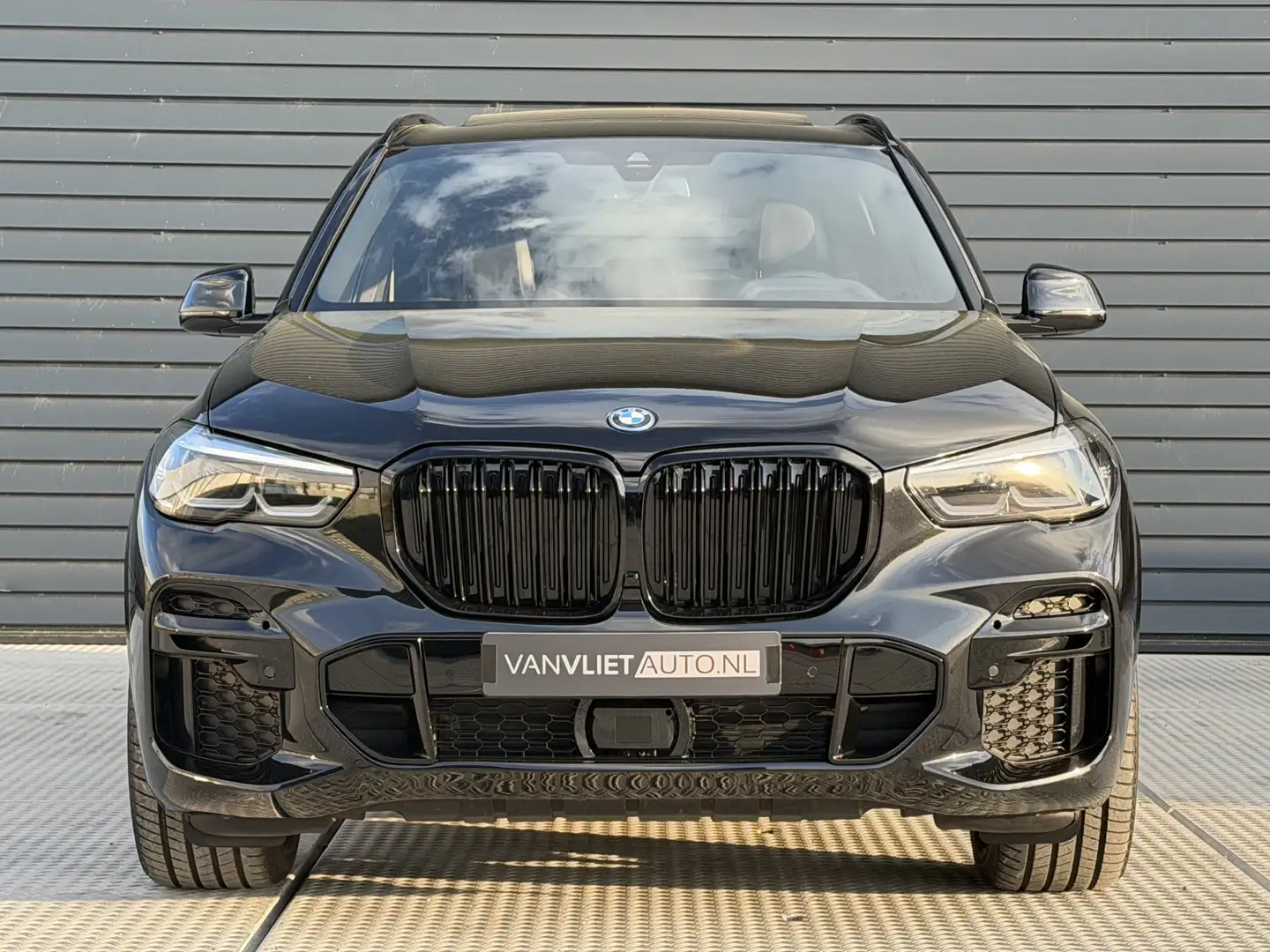 BMW X5 xDrive45e High Executive M SPORT / Panorama Dak / Negro - 2