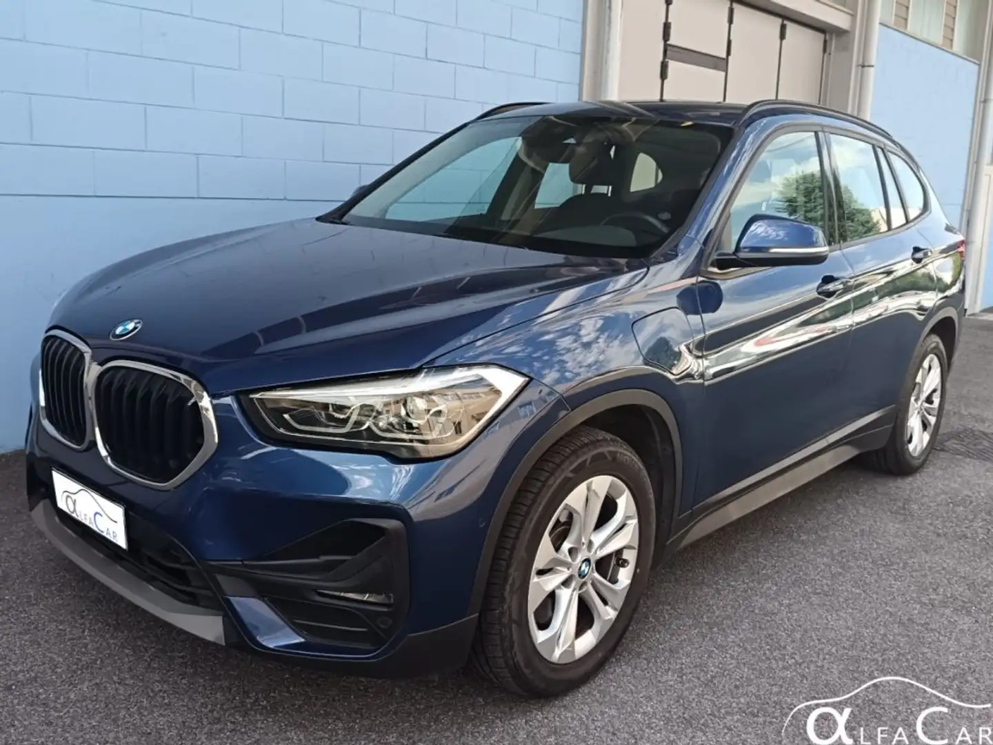 BMW X1 xDrive25e Business Advantage Blu/Azzurro - 1