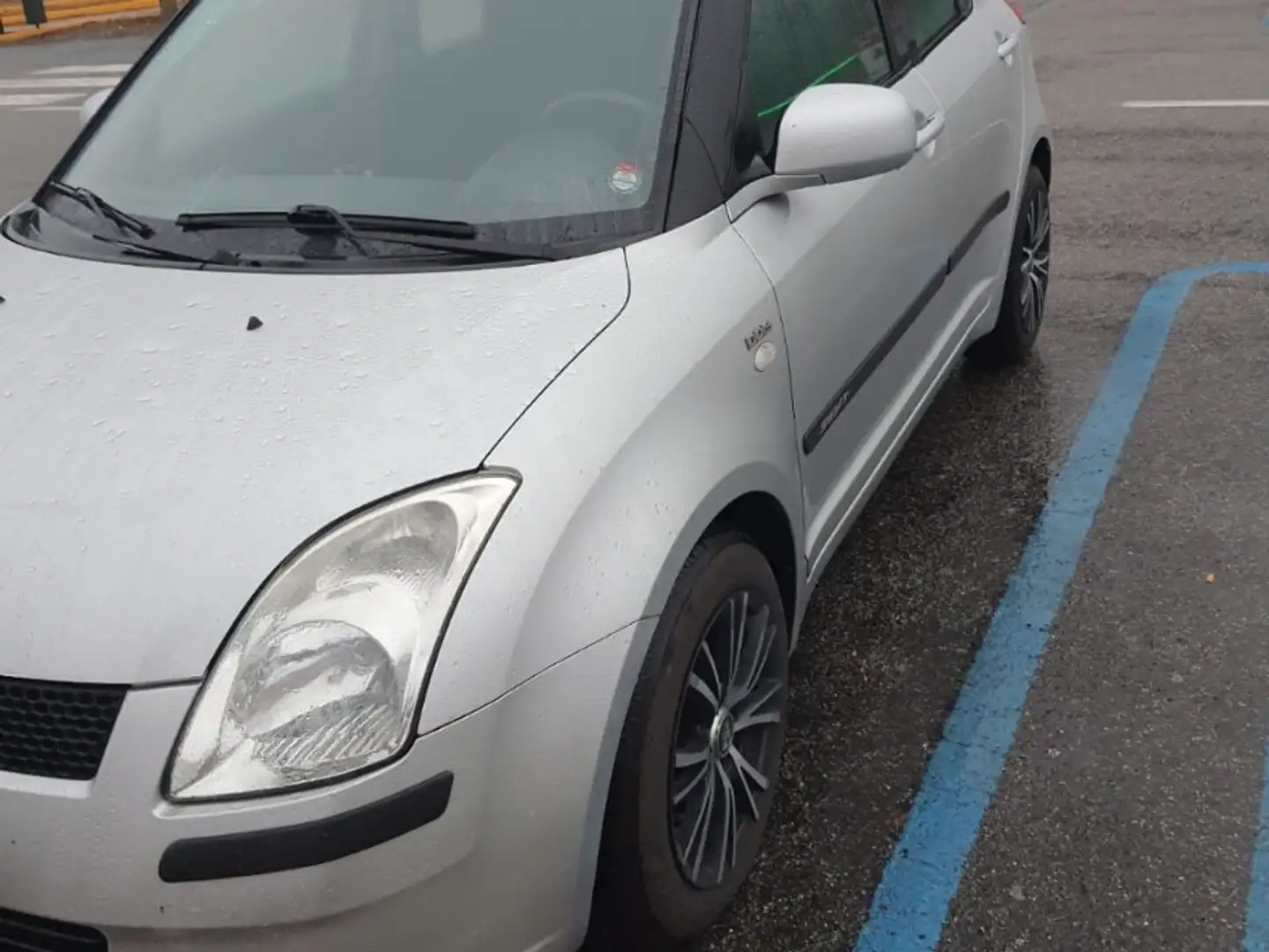 Suzuki Swift 5p 1.3 ddis GLX Argento - 1