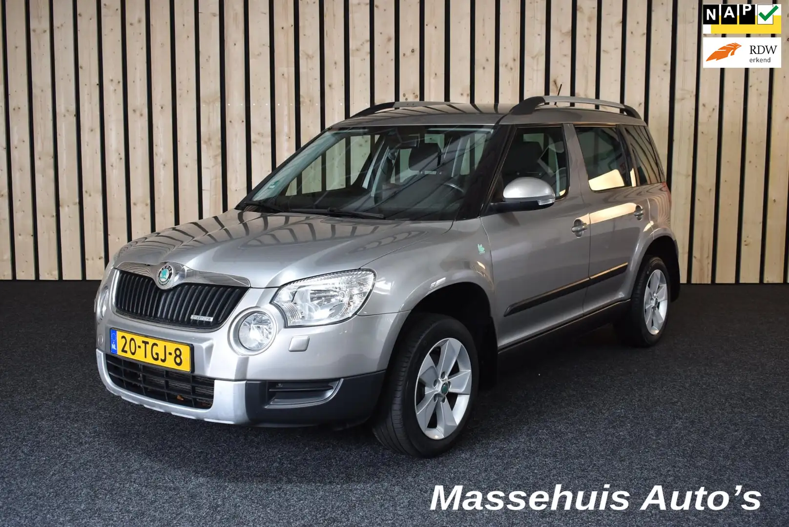 Skoda Yeti 1.6 TDI Greenline Comfort Trekhaak Airco Cruise 10 Beige - 1