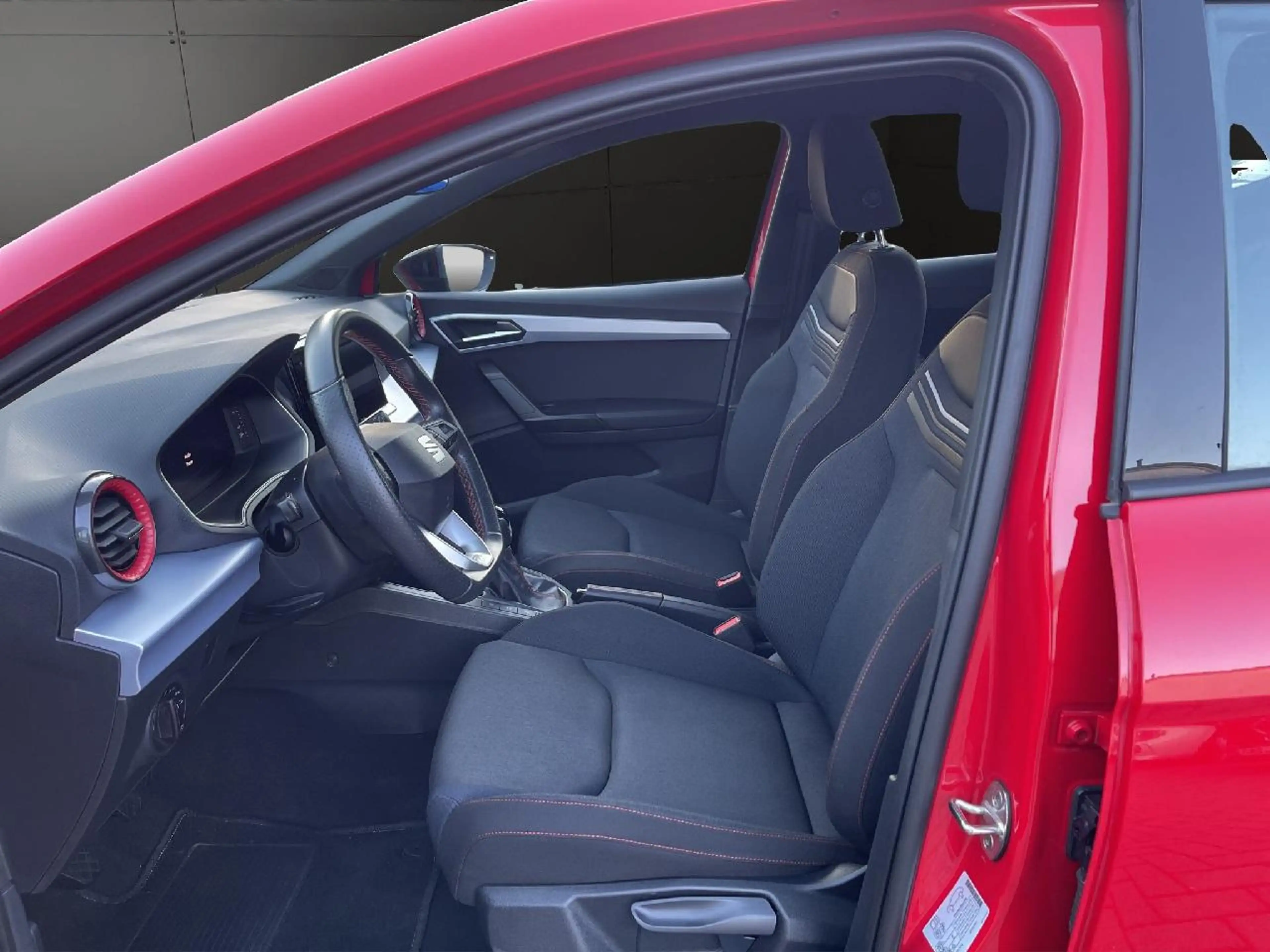 SEAT Ibiza FR*PRO*KlimaComfort*LM*PDC*NAVI* — photo 12