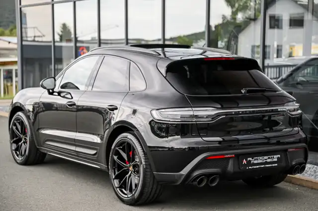 Porsche Macan view 5