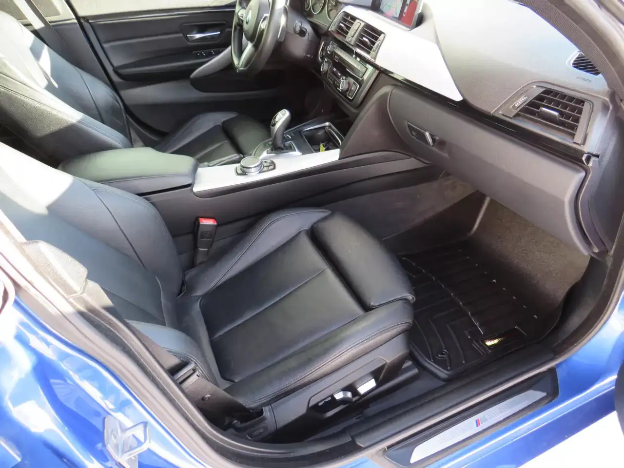 BMW 4 Series снимка BMW 4 Series