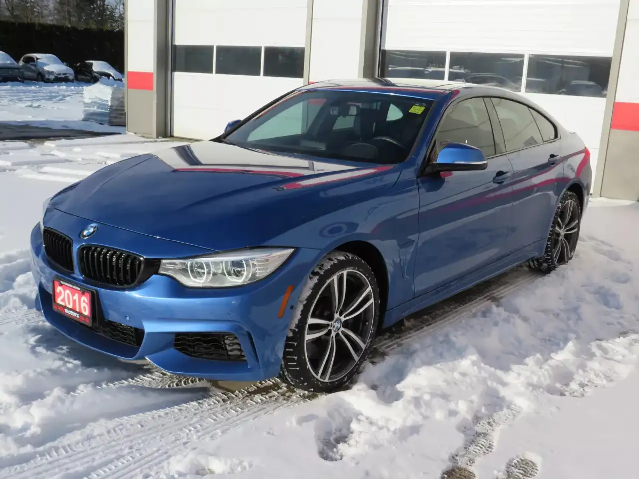 BMW 4 Series снимка BMW 4 Series